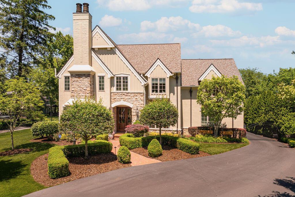 2462 Lane Road