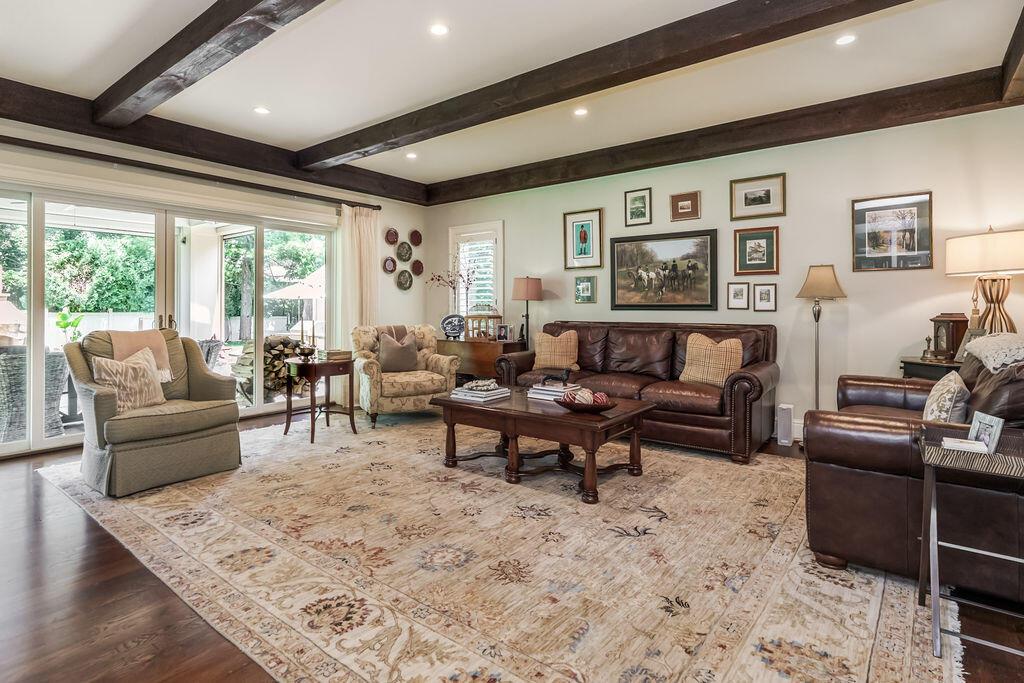 2462 Lane Road