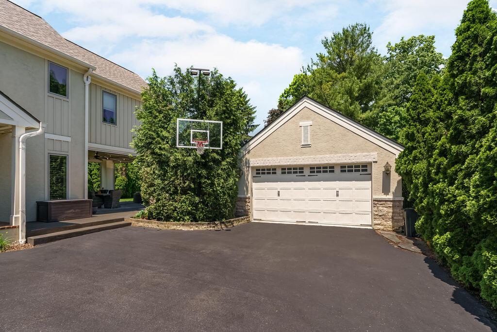 2462 Lane Road