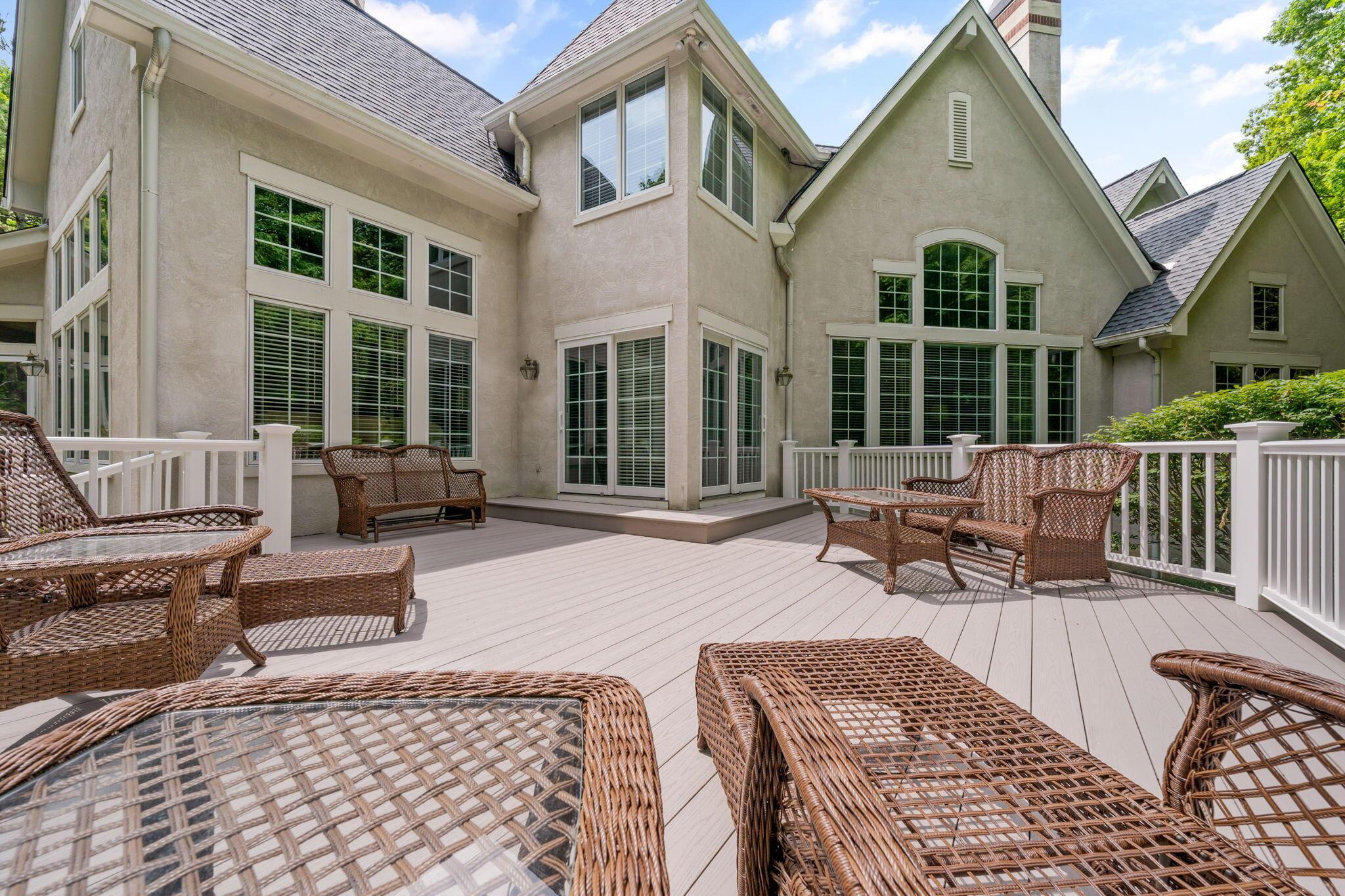 650 W Orange Road