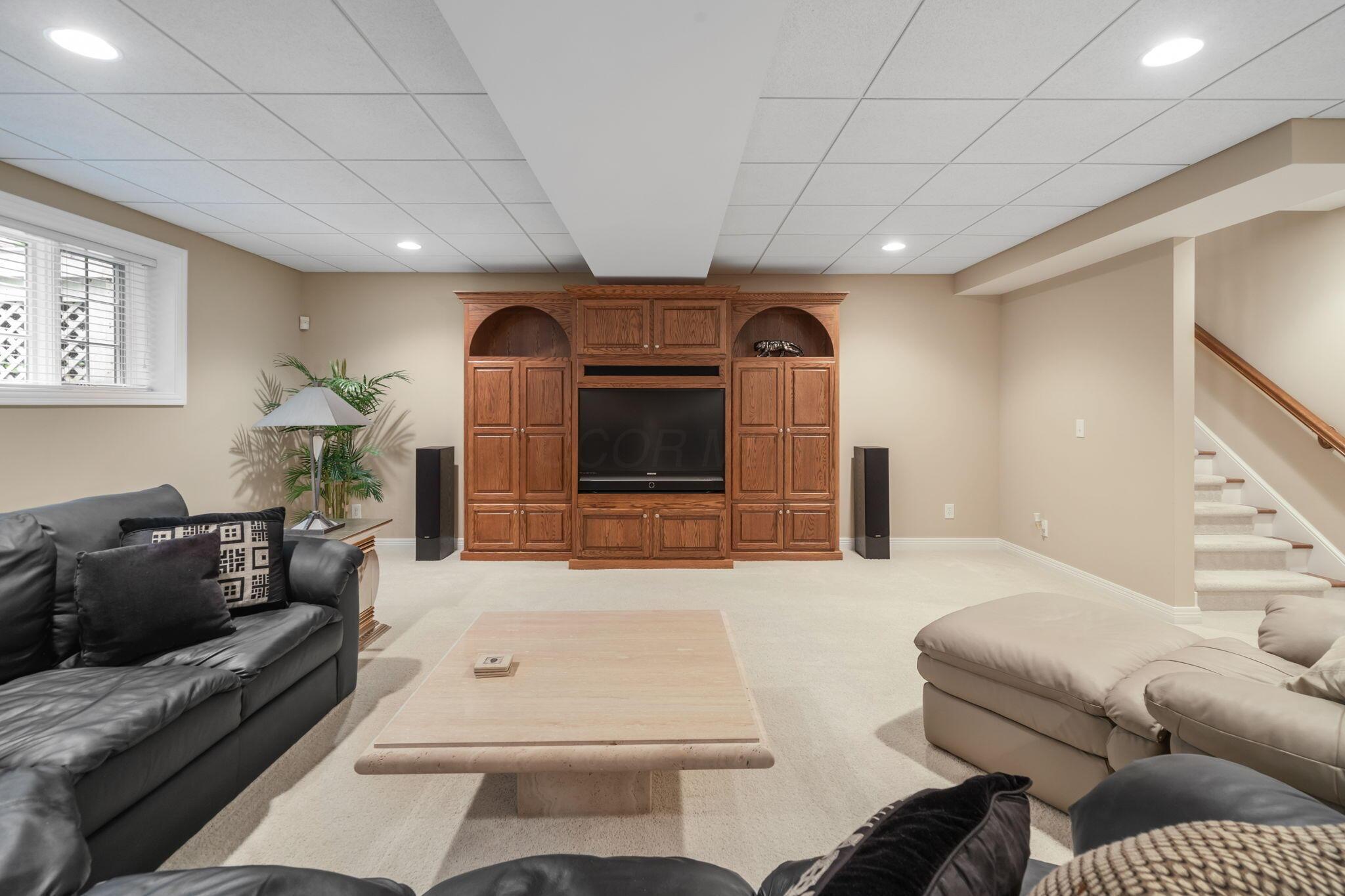 650 W Orange Road