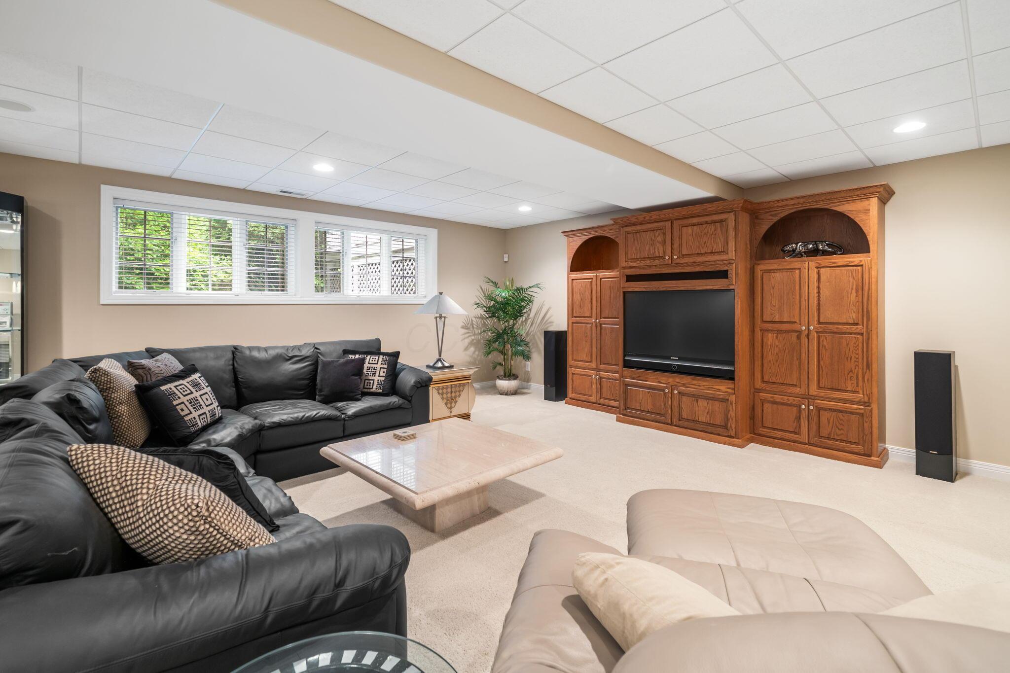 650 W Orange Road