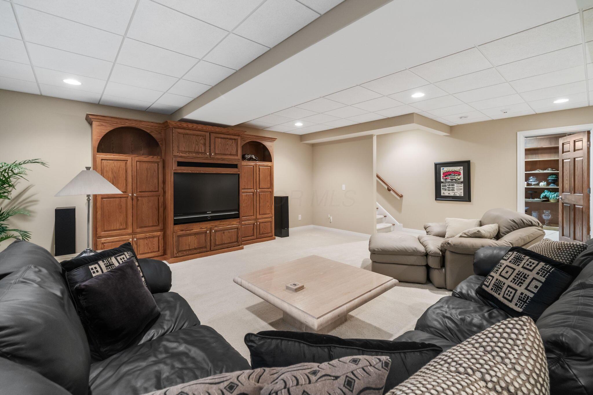 650 W Orange Road