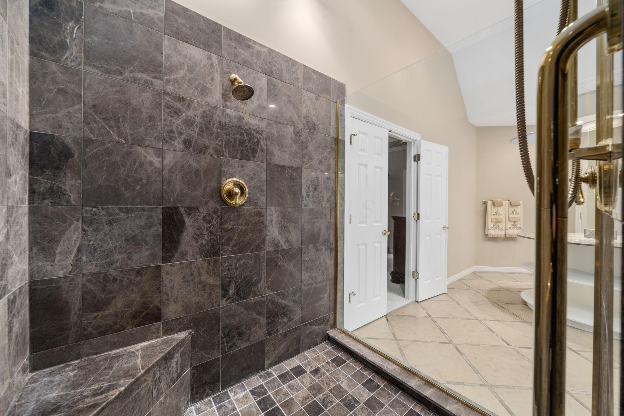 650 W Orange Road