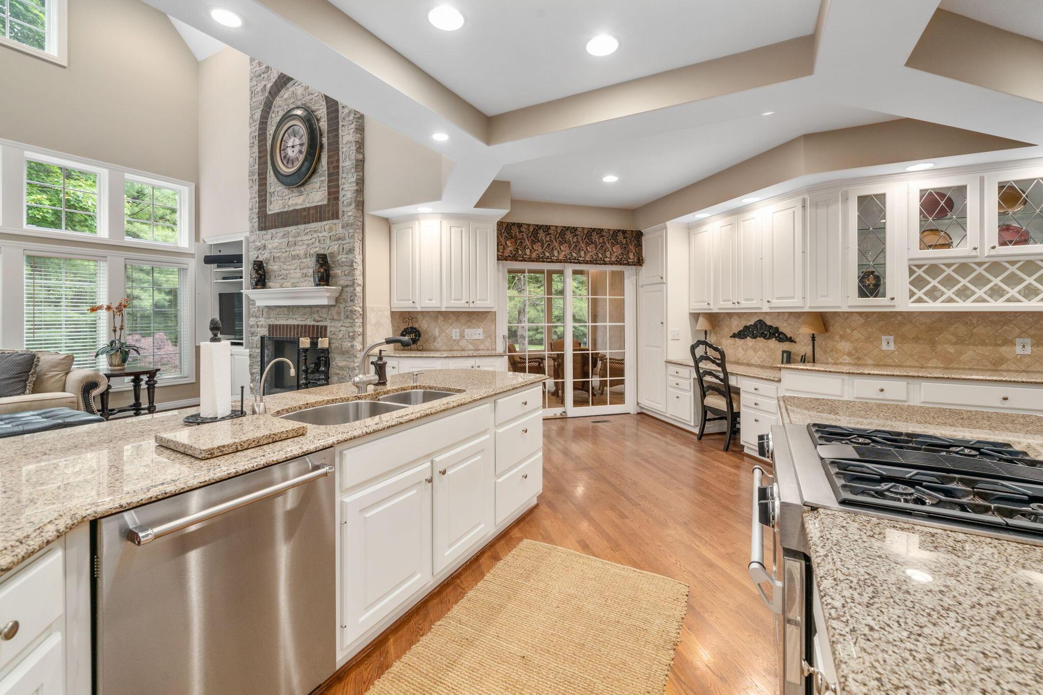 650 W Orange Road