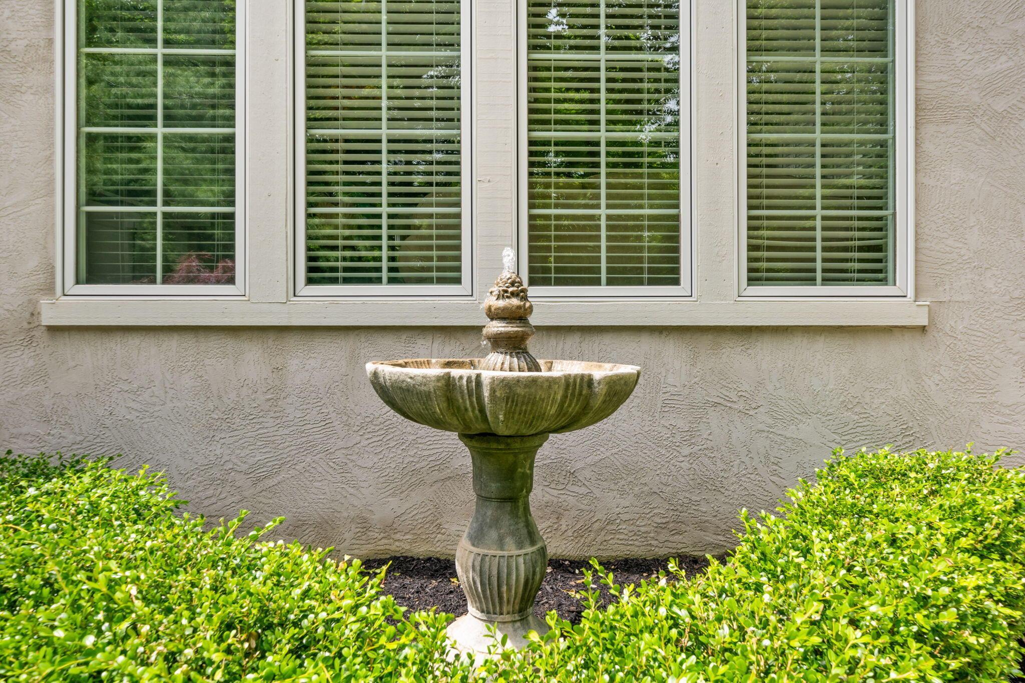 650 W Orange Road