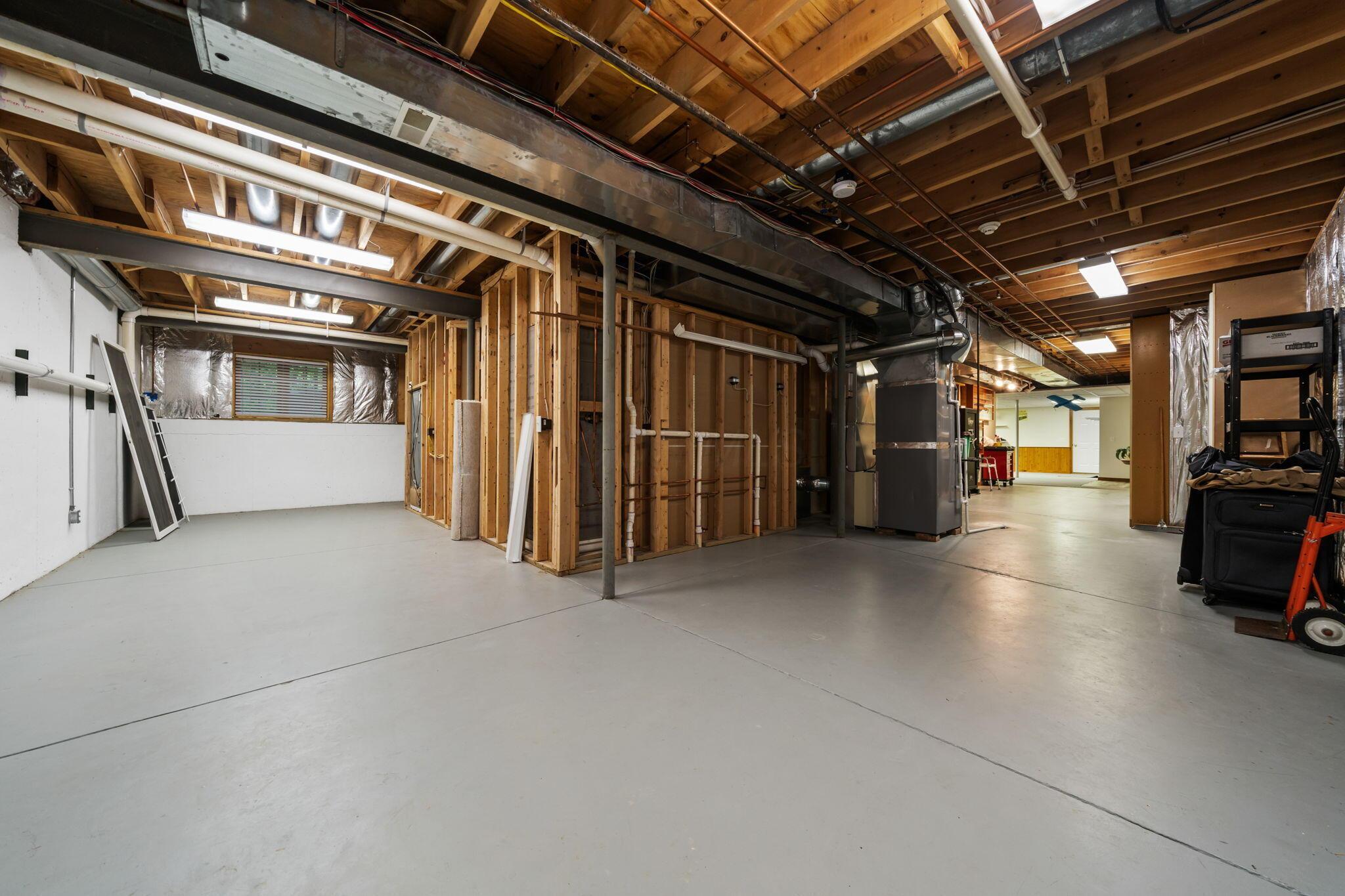 650 W Orange Road