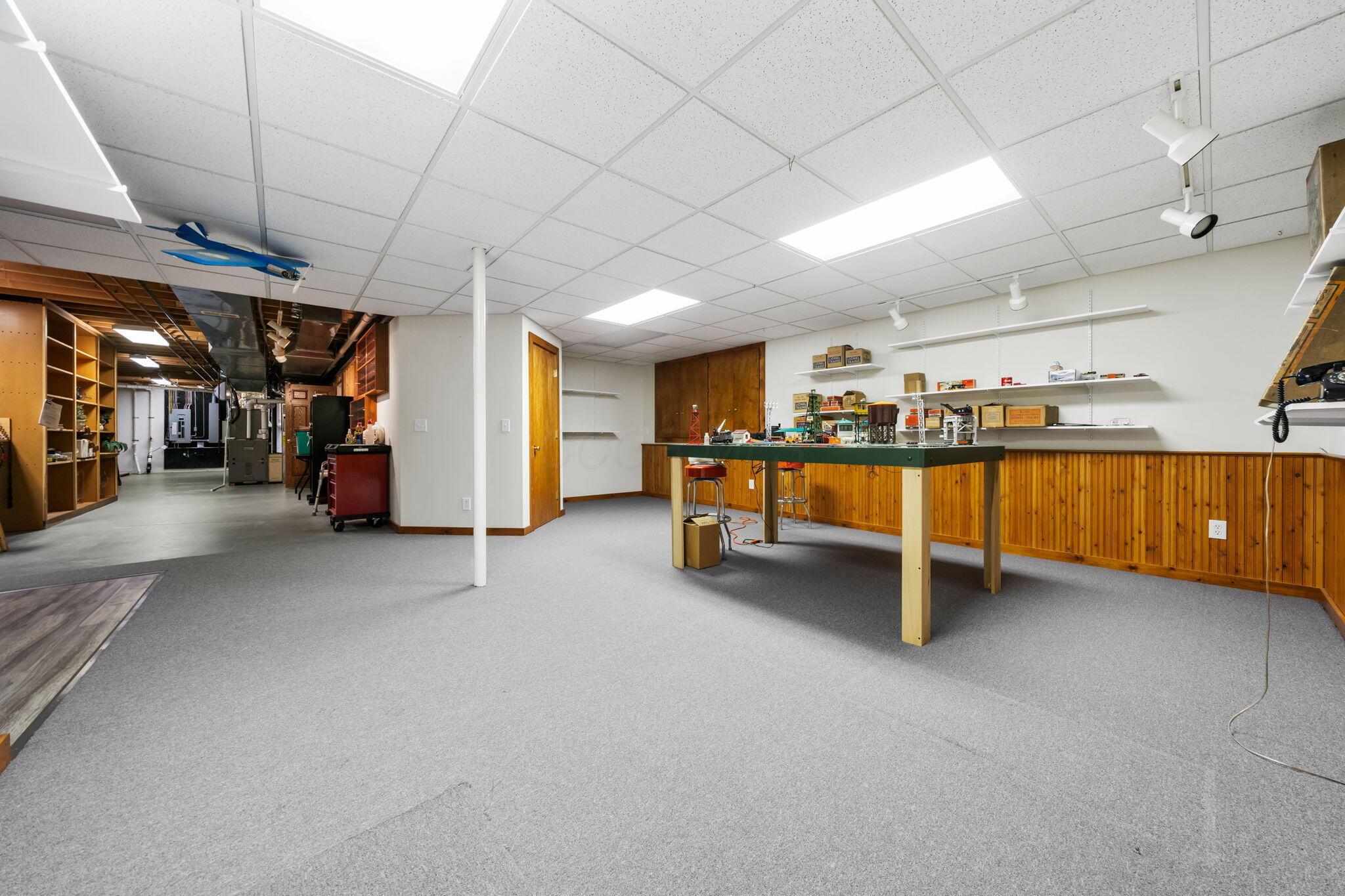 650 W Orange Road