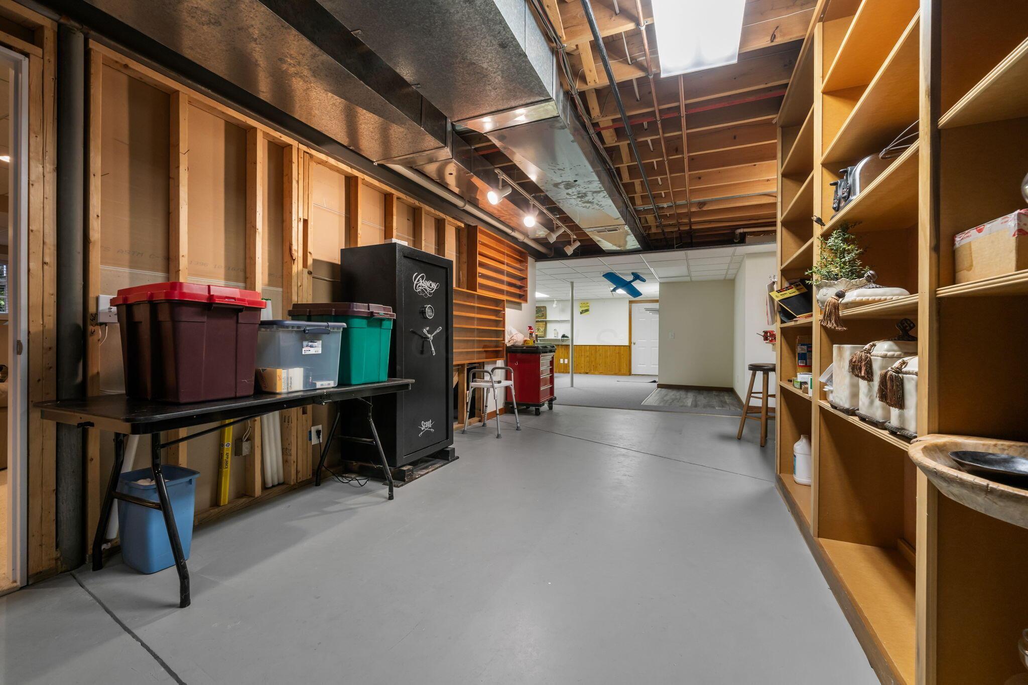 650 W Orange Road