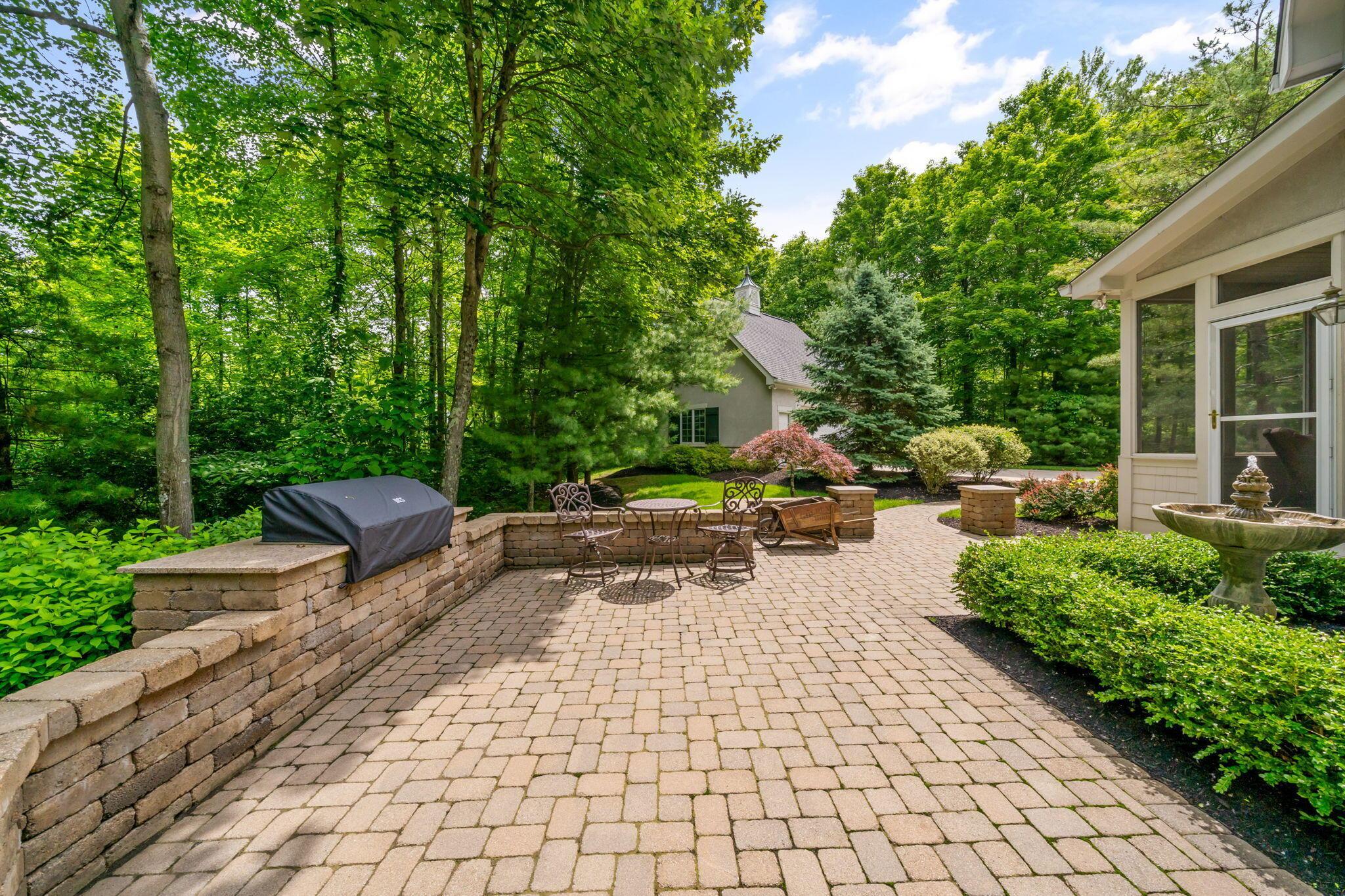 650 W Orange Road