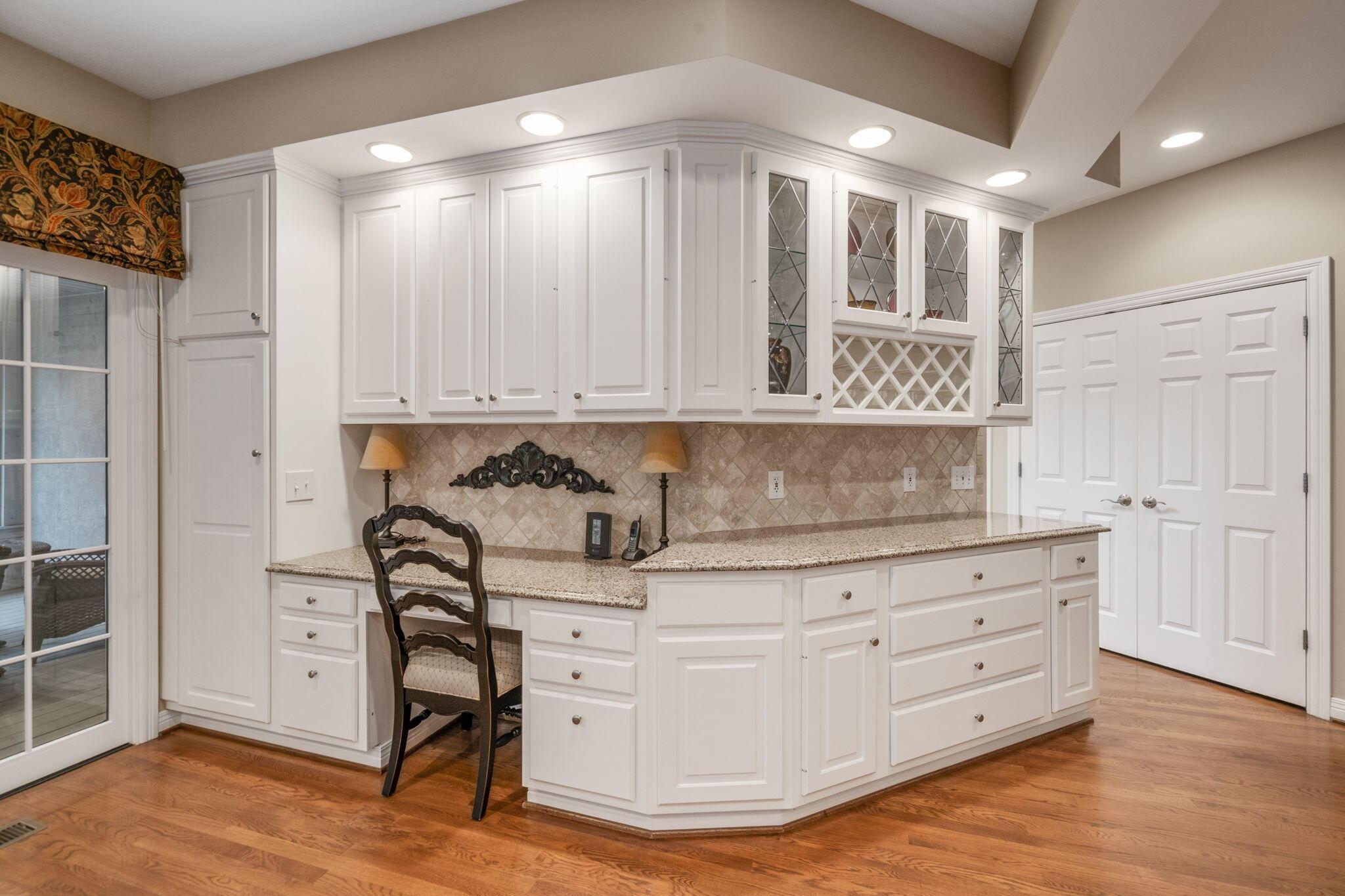 650 W Orange Road