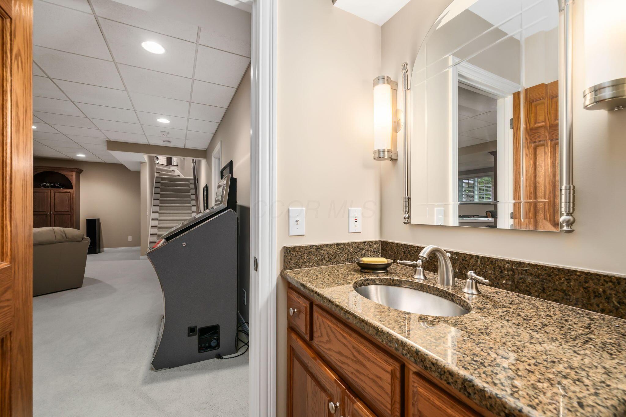 650 W Orange Road