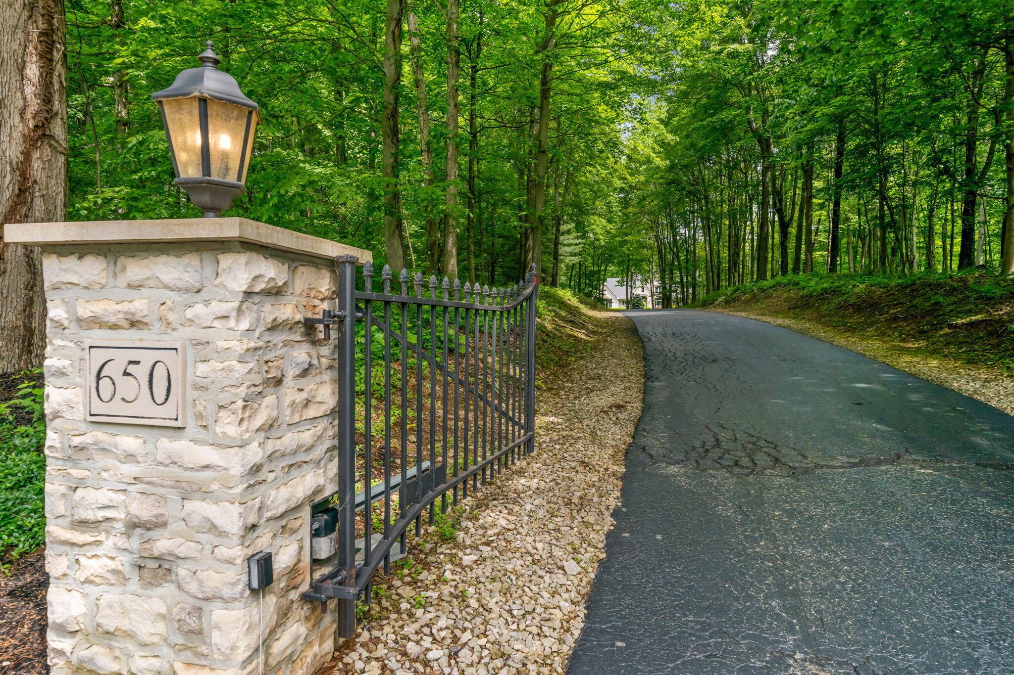 650 W Orange Road