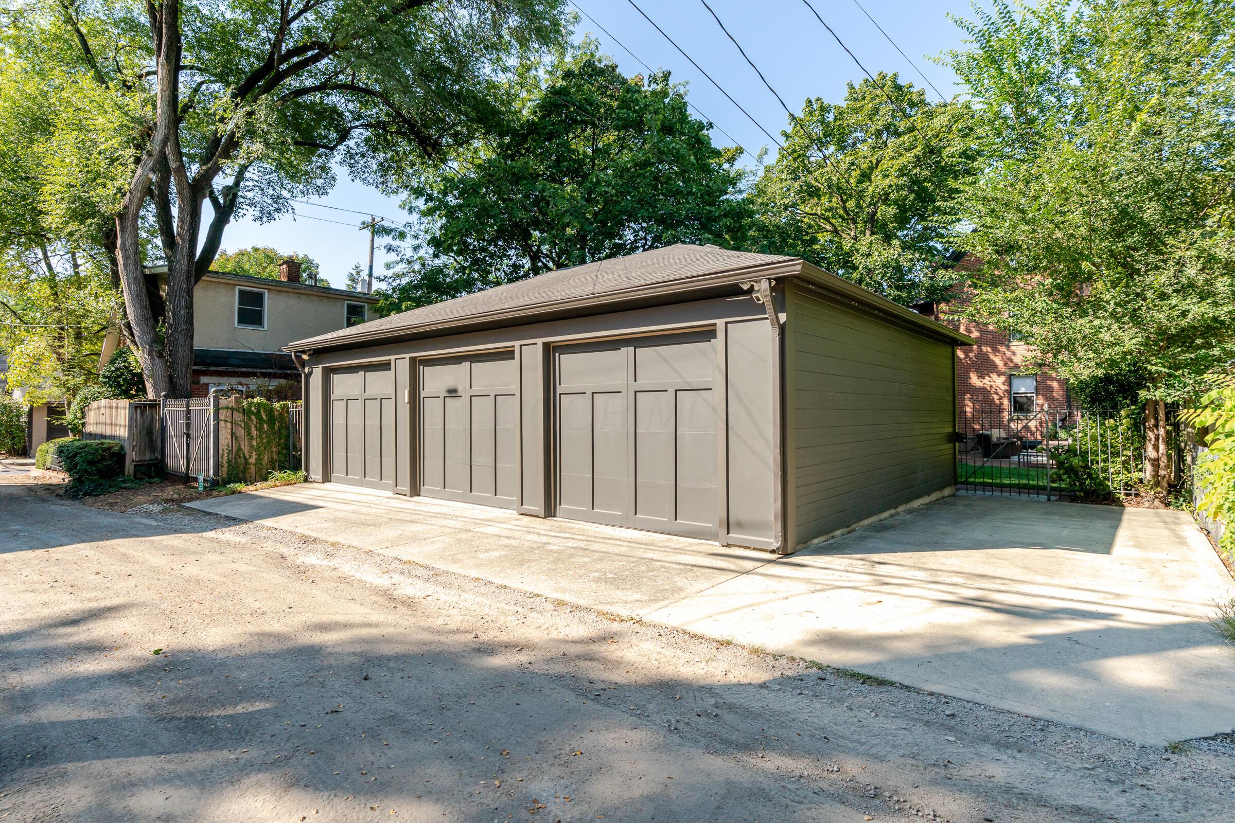 544 S 6th Street
