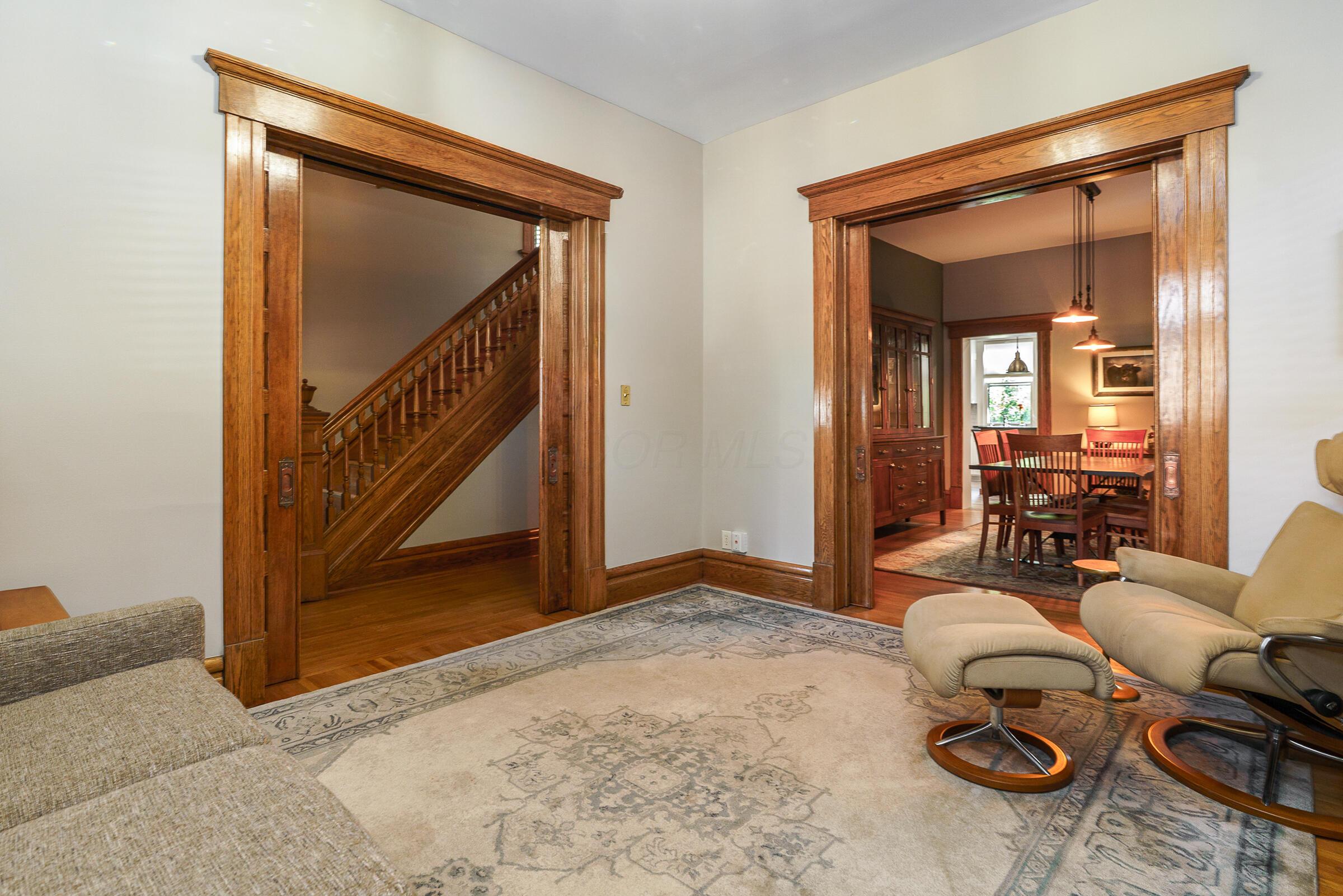 544 S 6th Street