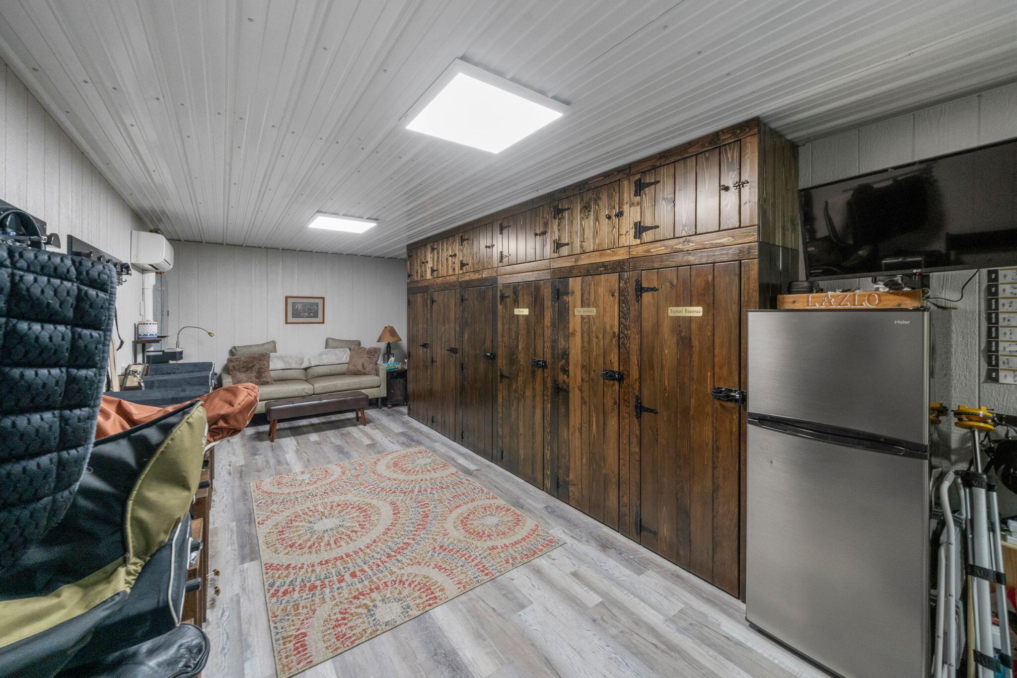 5516 Lancaster Road