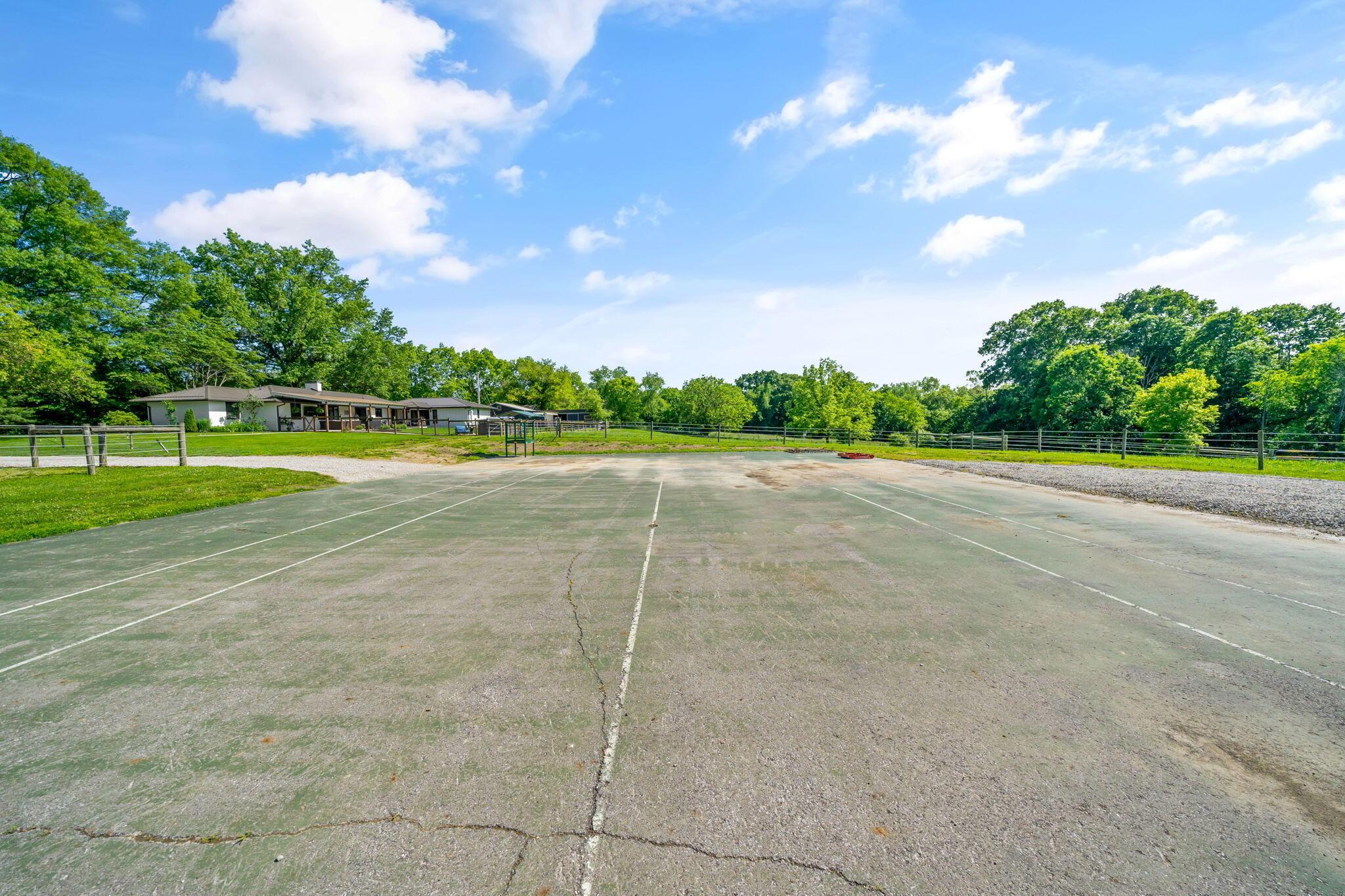 5516 Lancaster Road