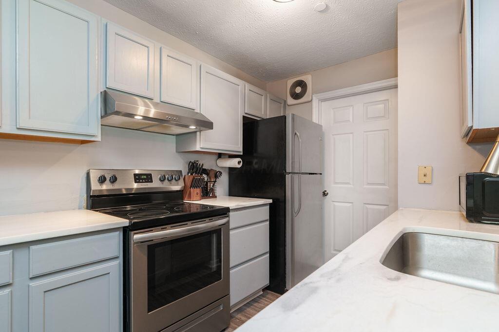 6767 Meadow Creek Drive, 101