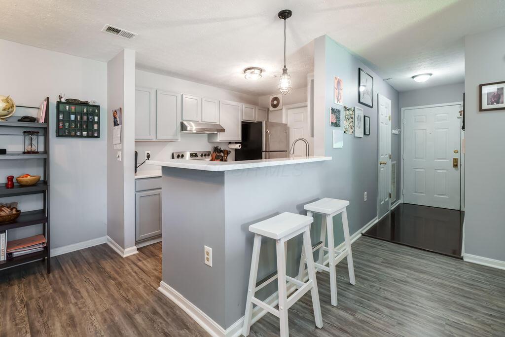 6767 Meadow Creek Drive, 101