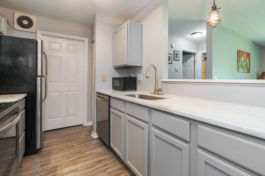 6767 Meadow Creek Drive, 101