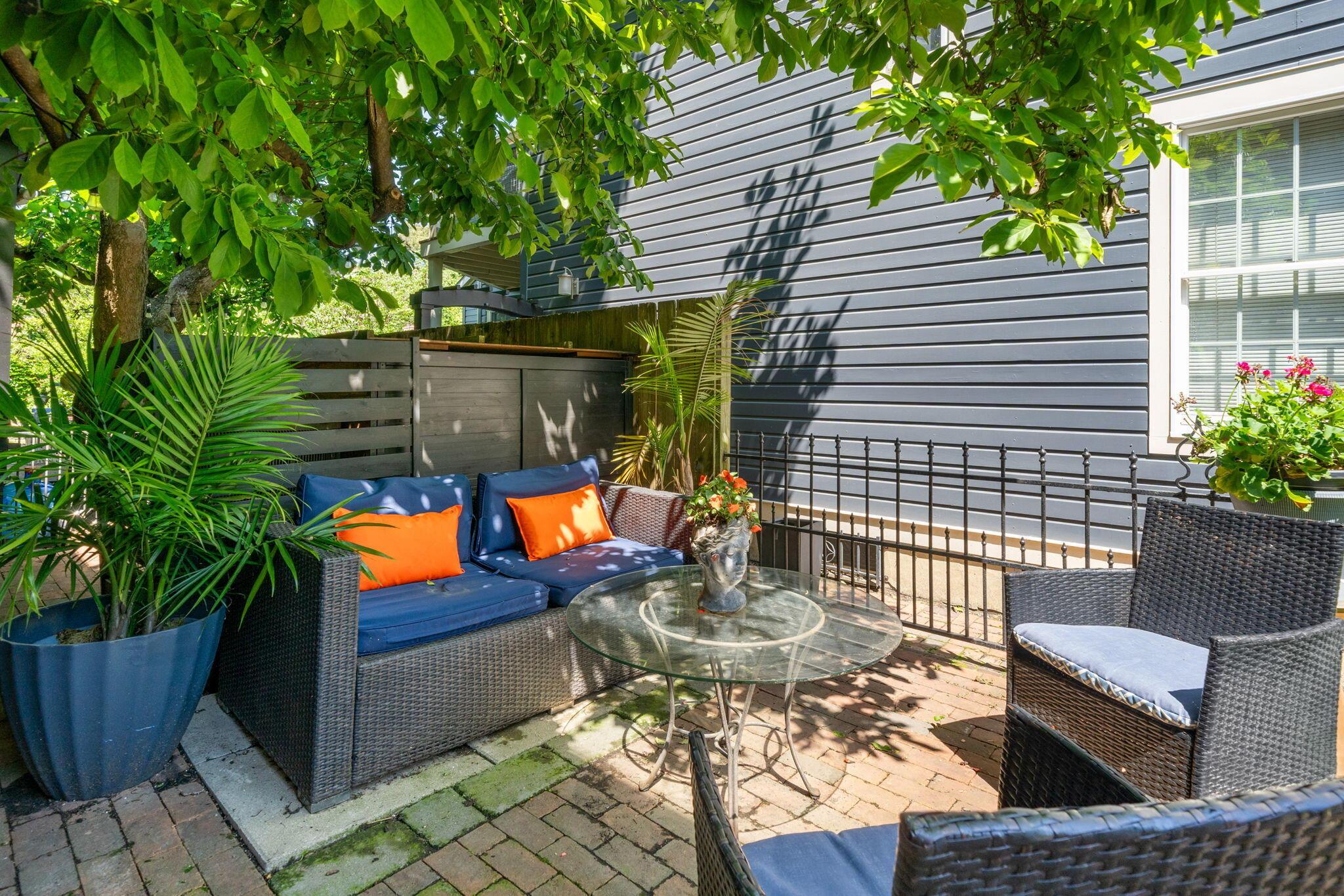 763 Mohawk Street