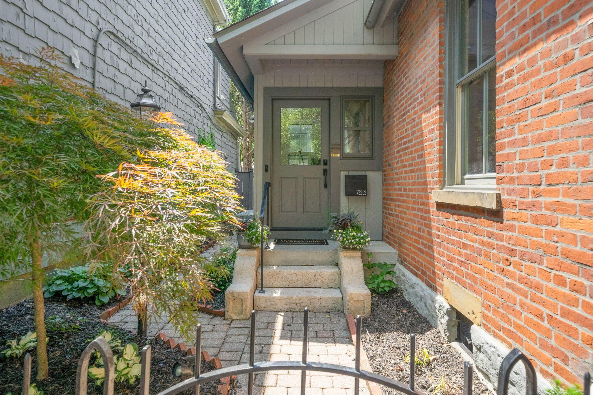 783 S 5th Street