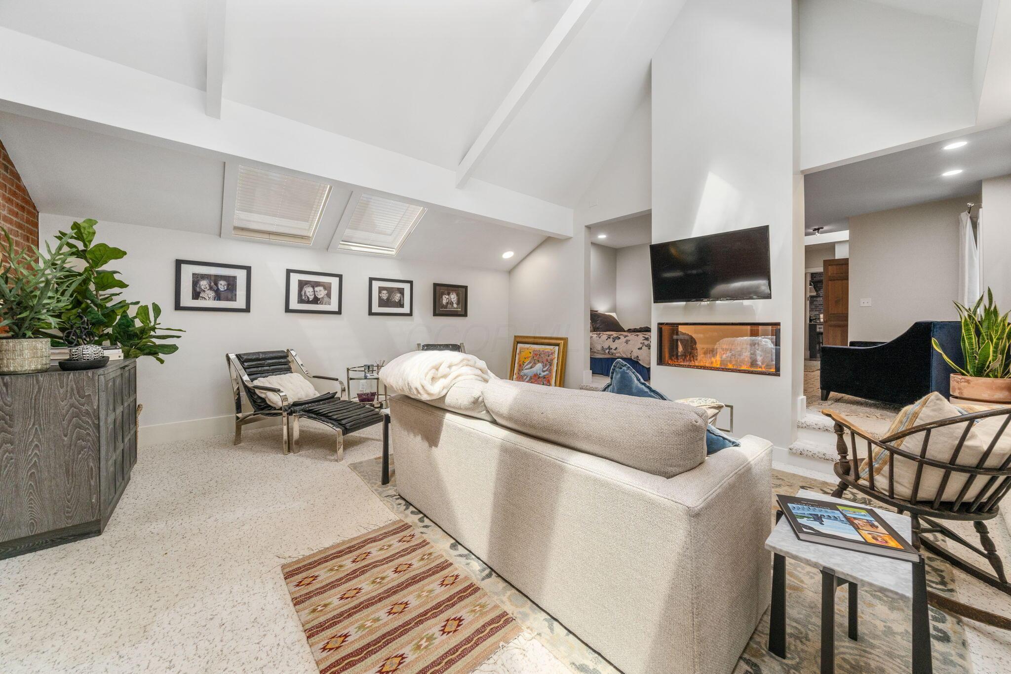 783 S 5th Street
