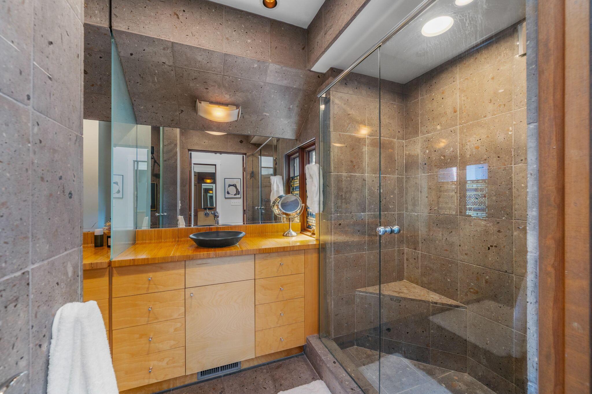 783 S 5th Street