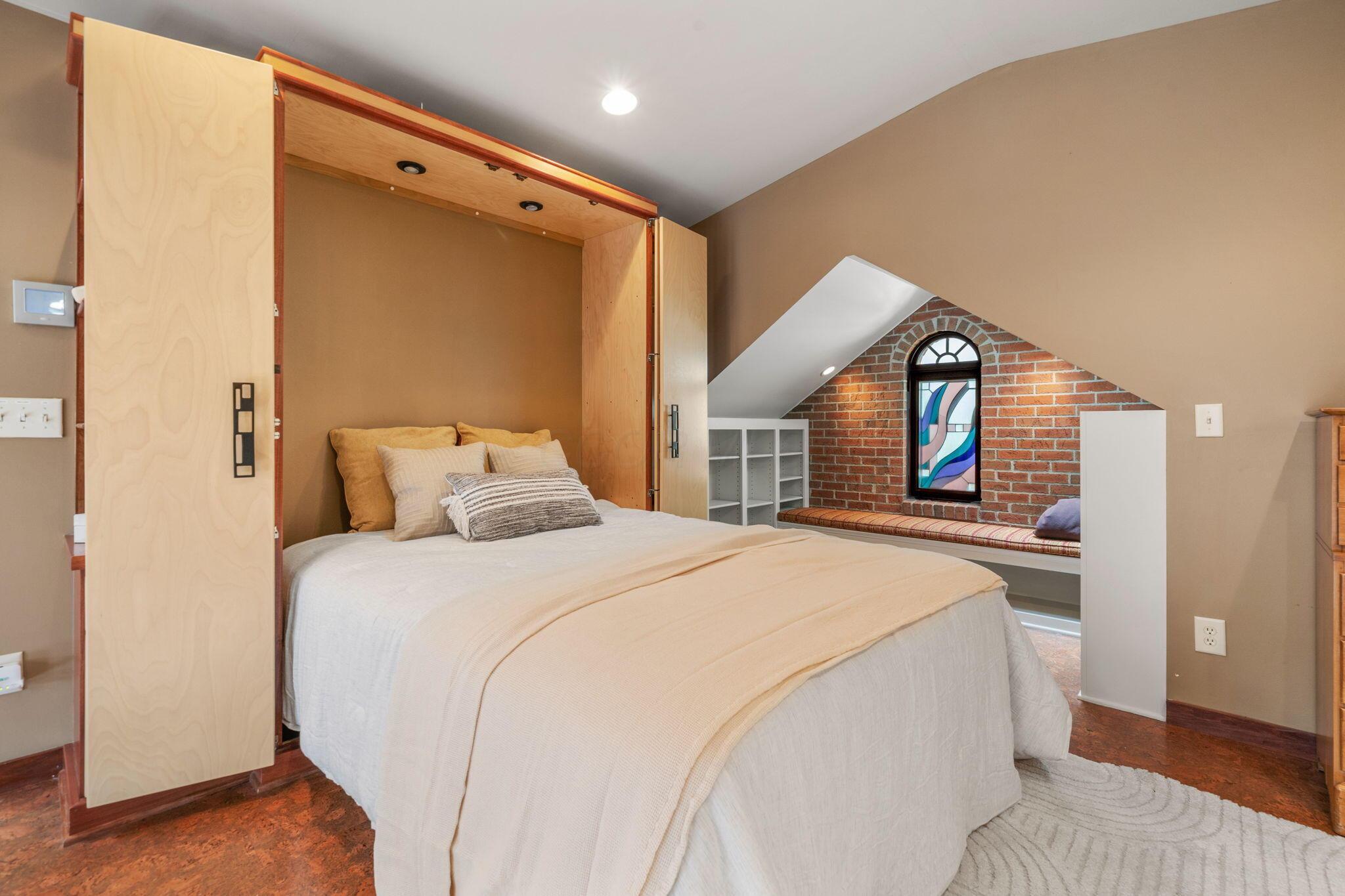 783 S 5th Street