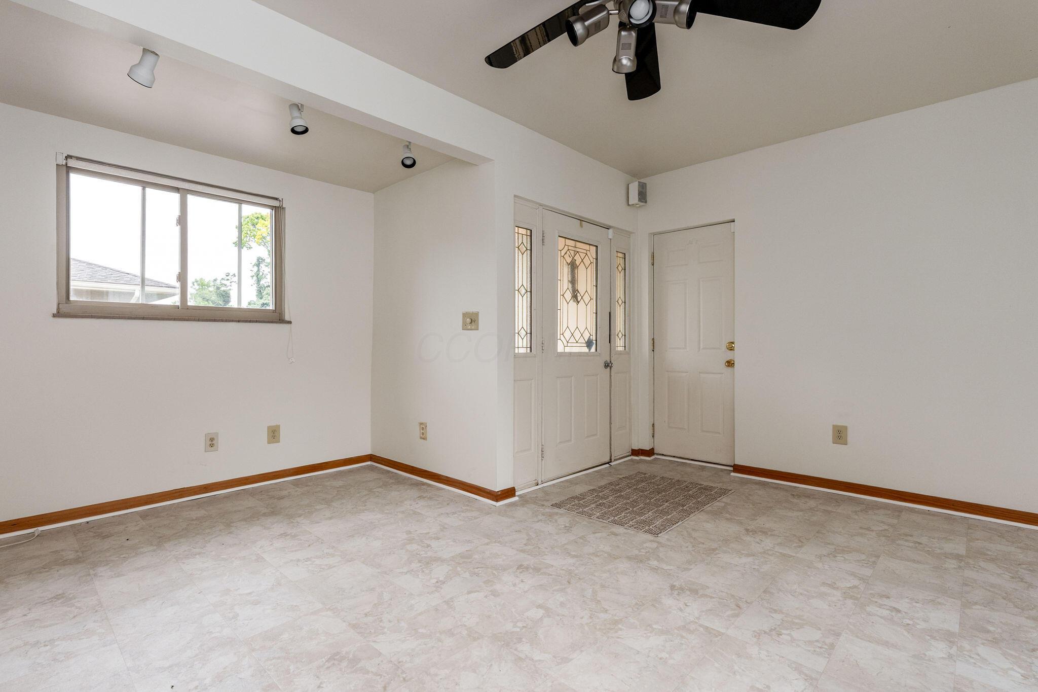2398 Beverly Place