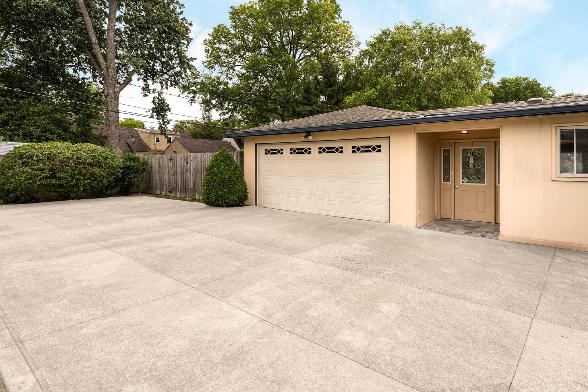 2398 Beverly Place