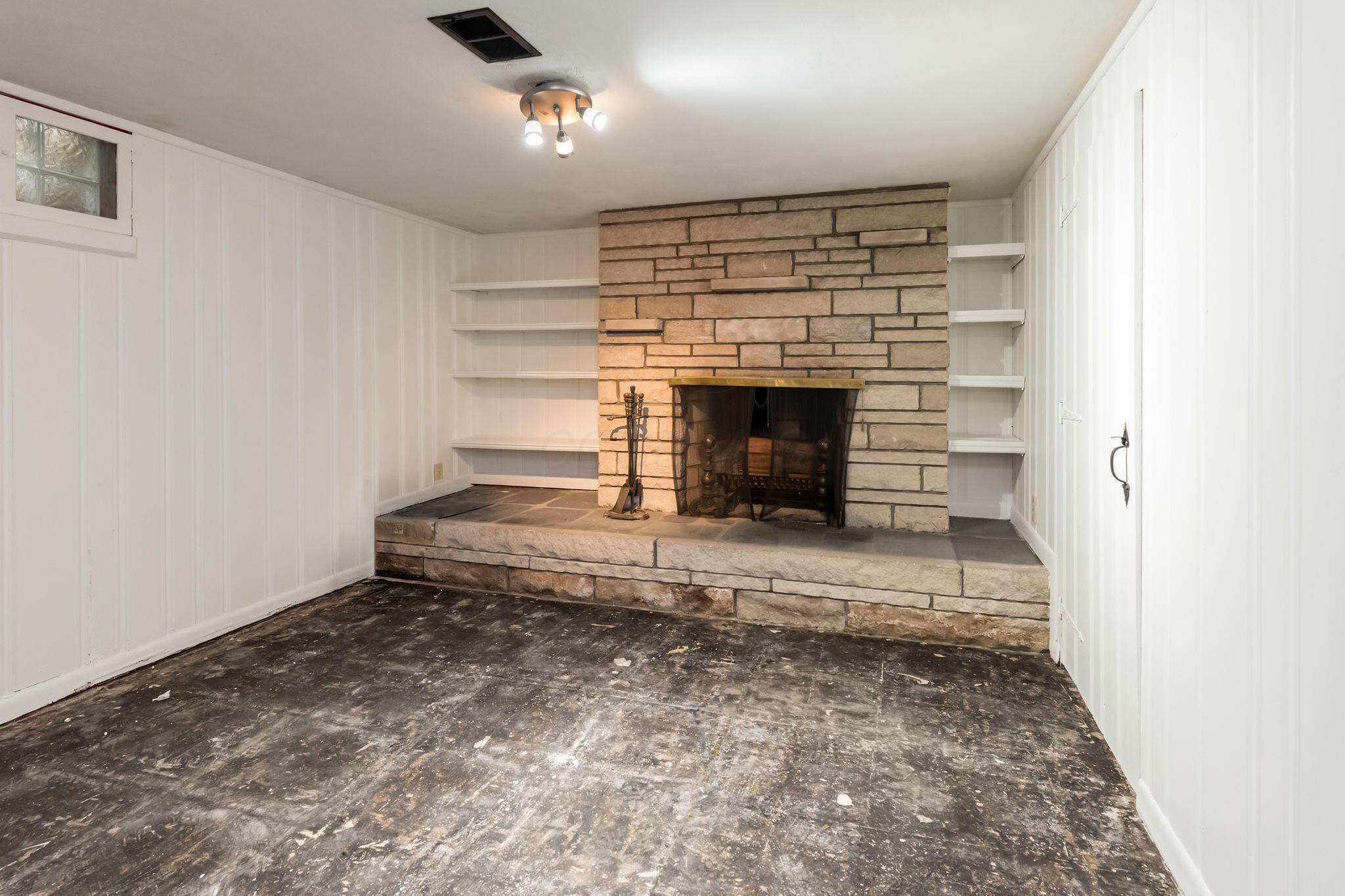 2398 Beverly Place