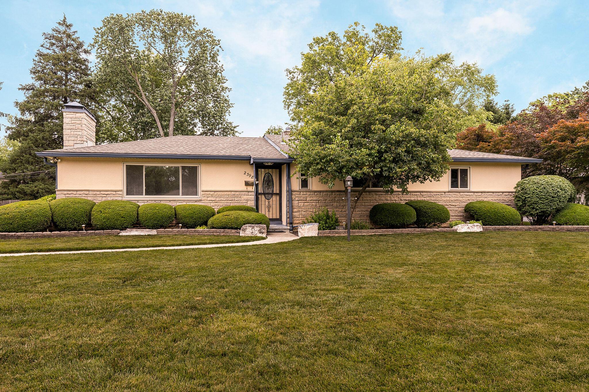 2398 Beverly Place
