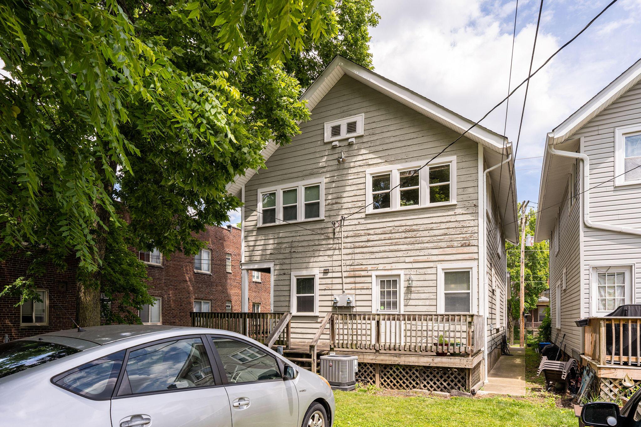 2513-2515 Indianola Avenue