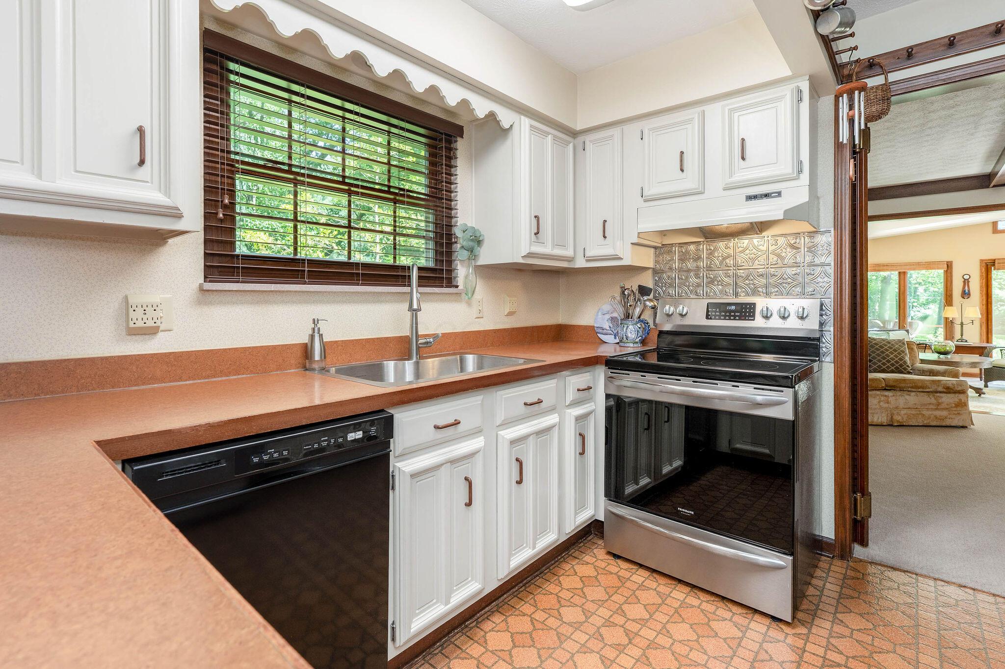 1350 Carriage Road