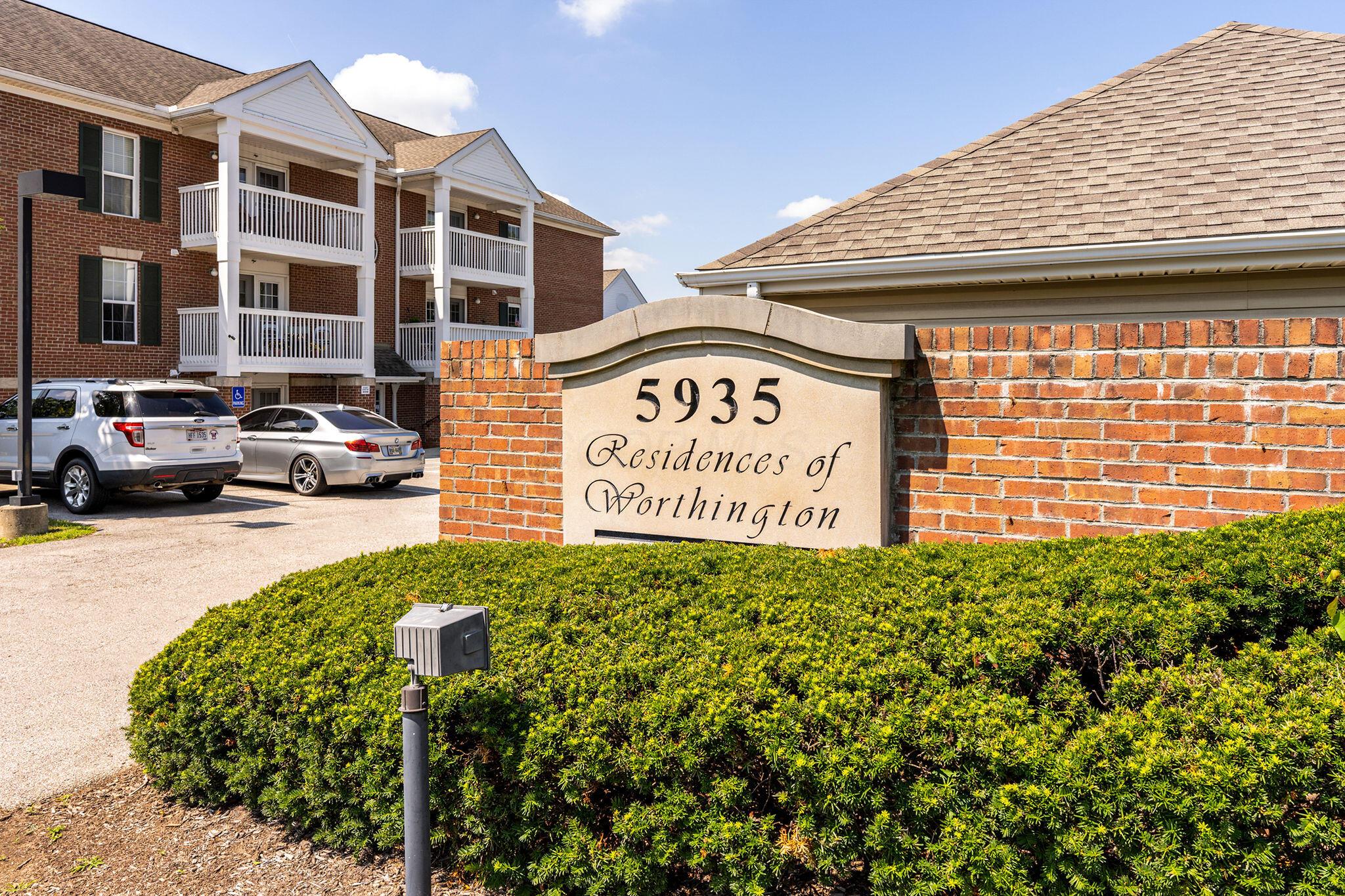5935 N High Street, 305