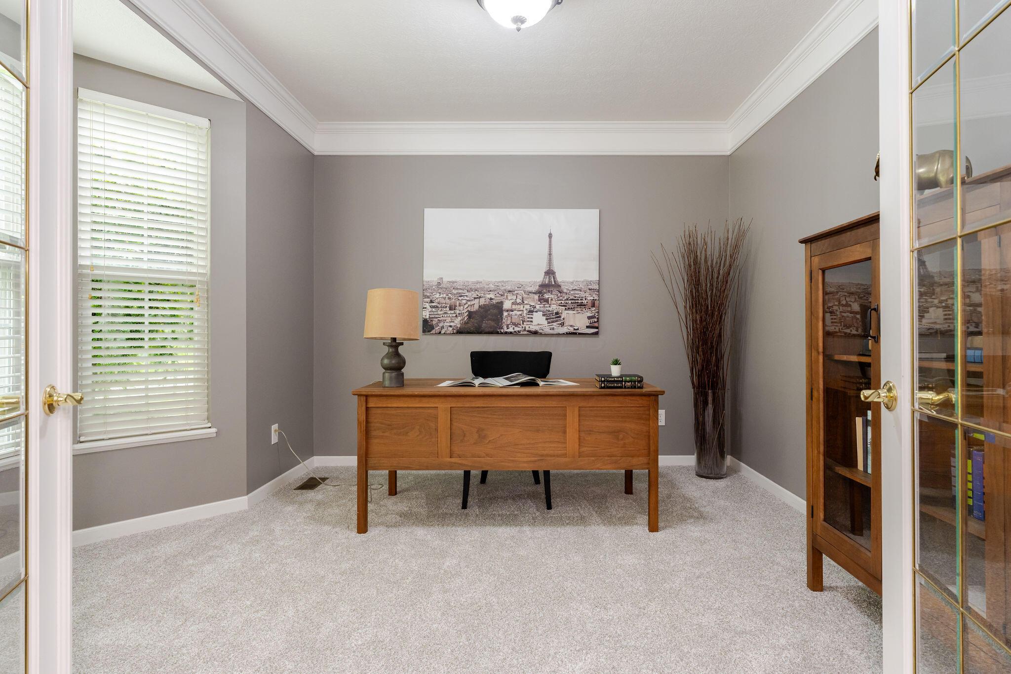 5725 Triplett Square