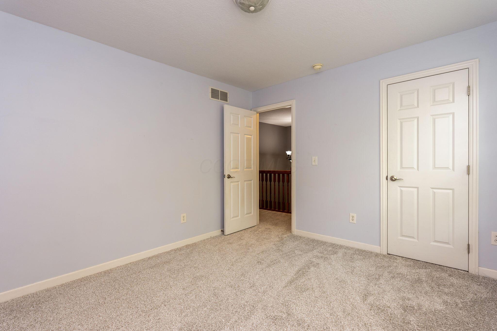 5725 Triplett Square