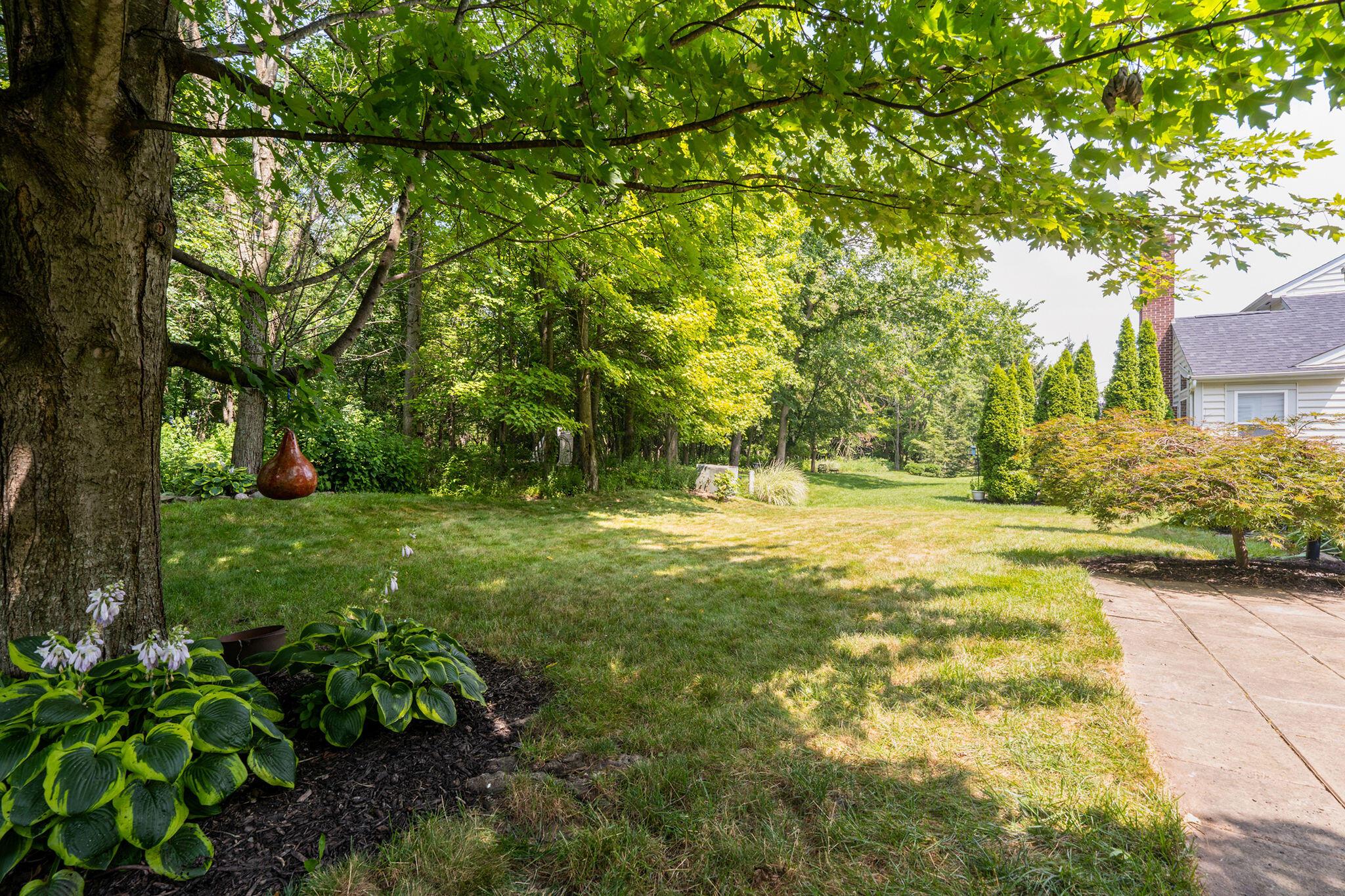 5725 Triplett Square