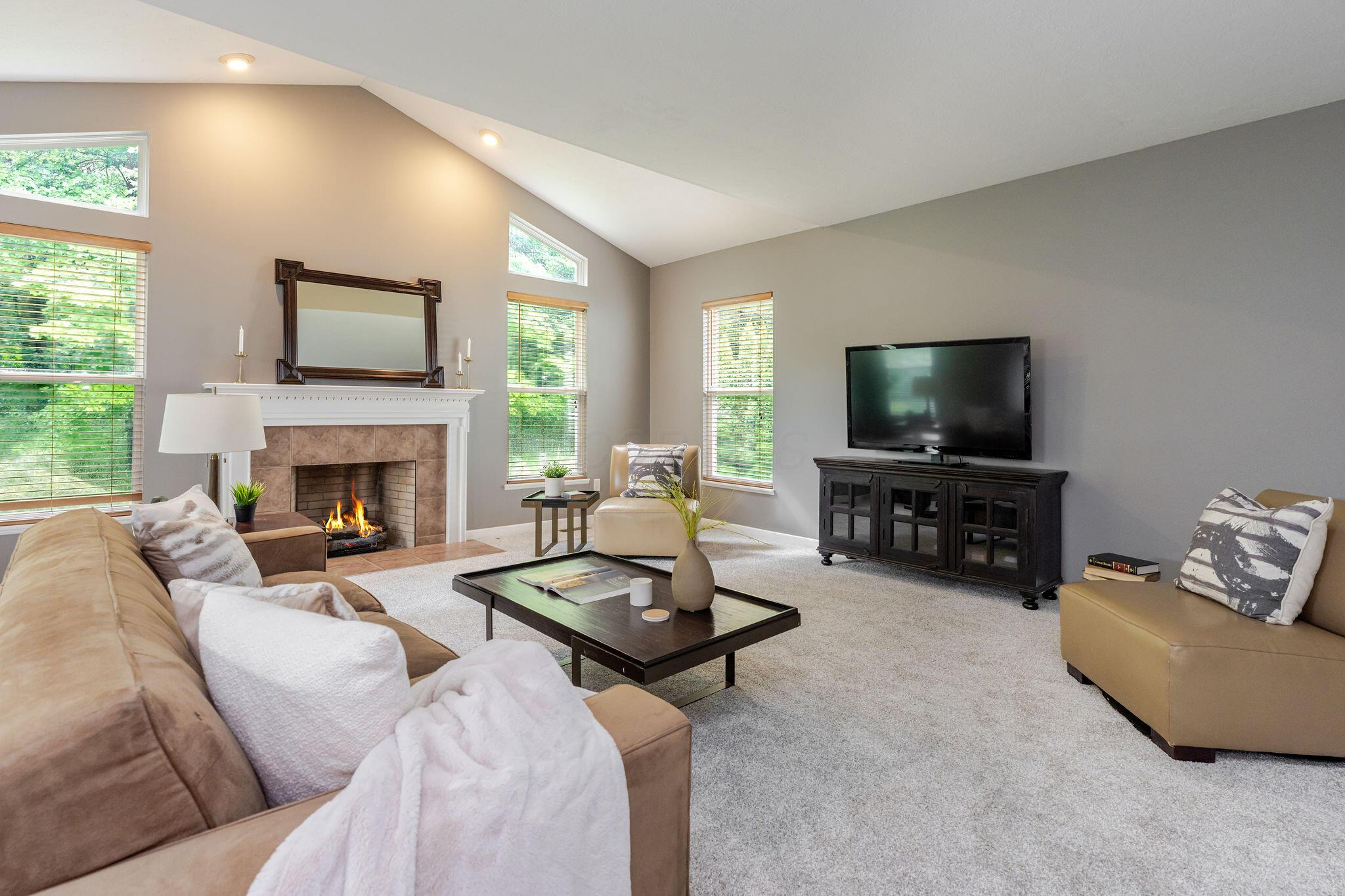 5725 Triplett Square