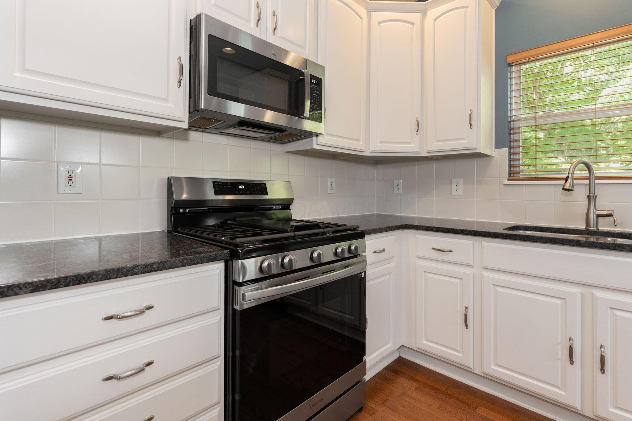 5725 Triplett Square