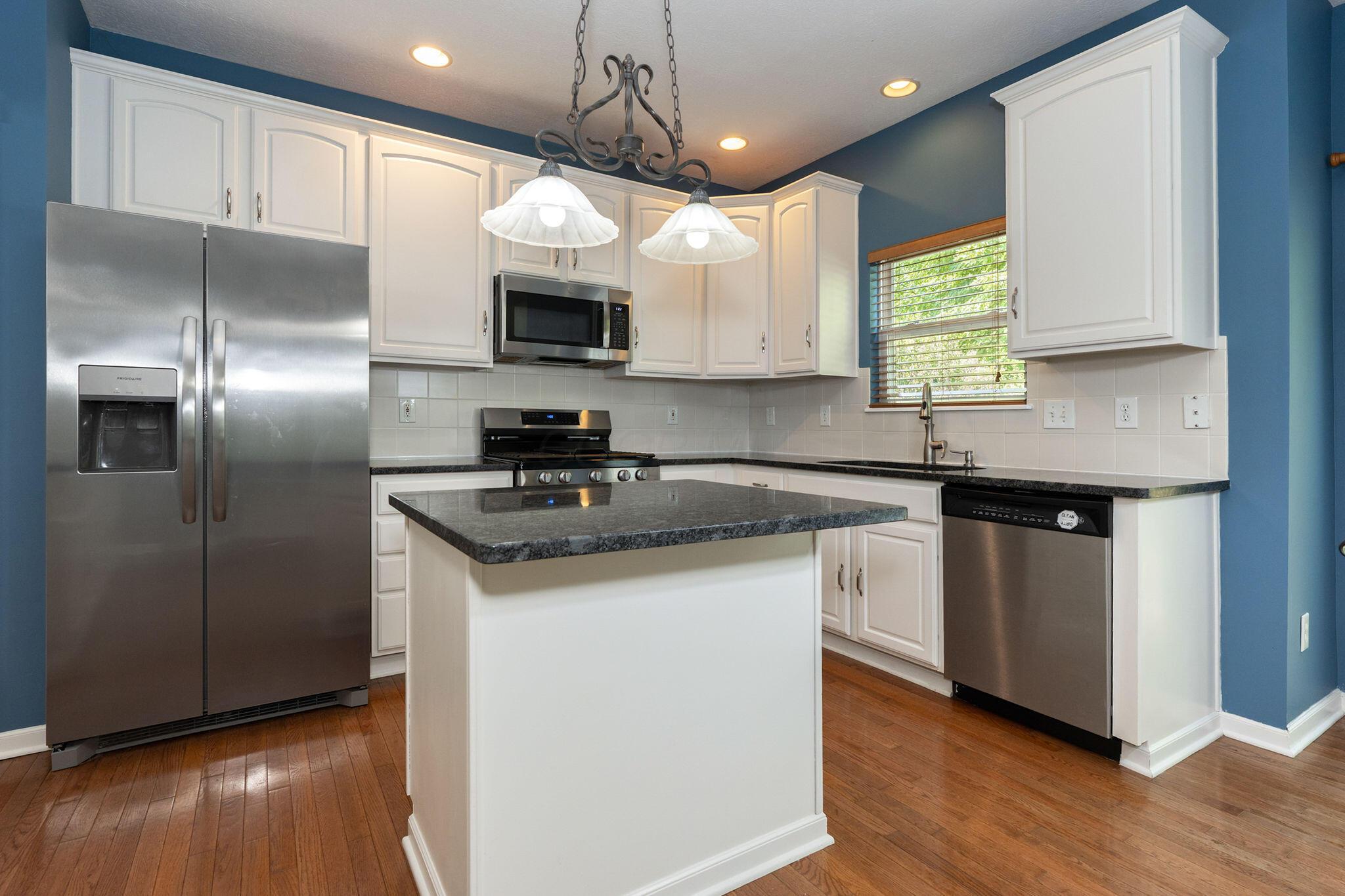 5725 Triplett Square