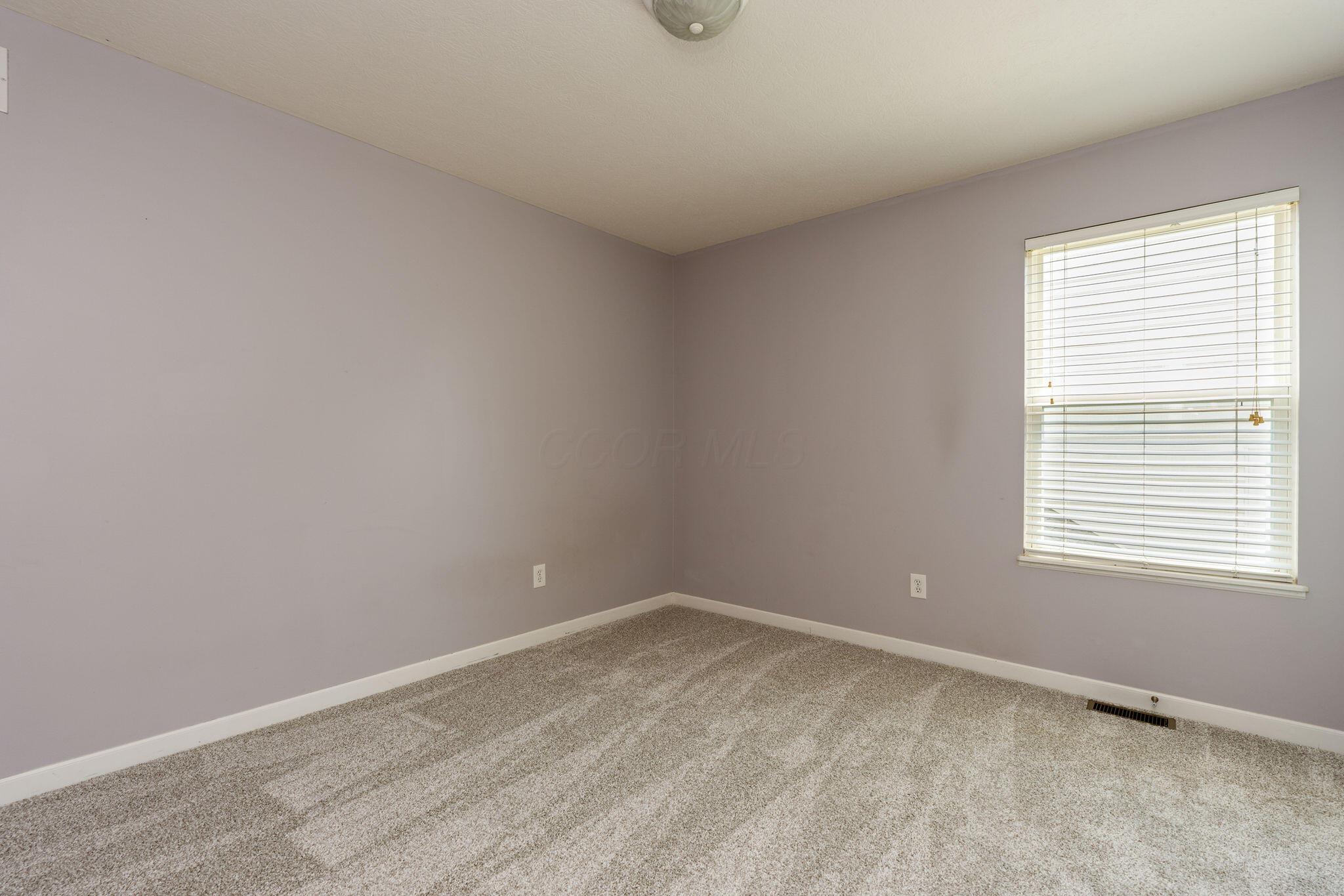 5725 Triplett Square