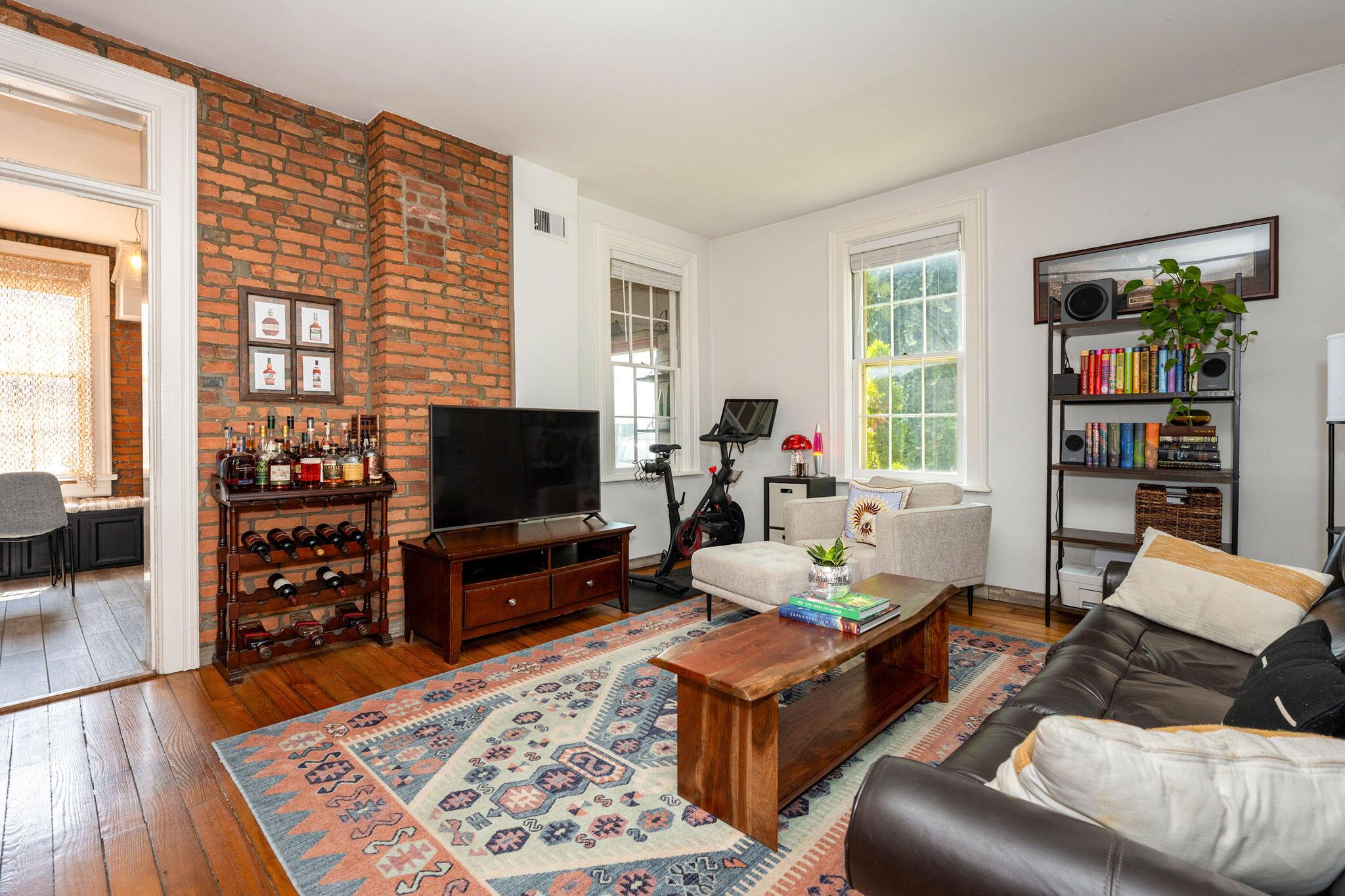 524 Mohawk Street