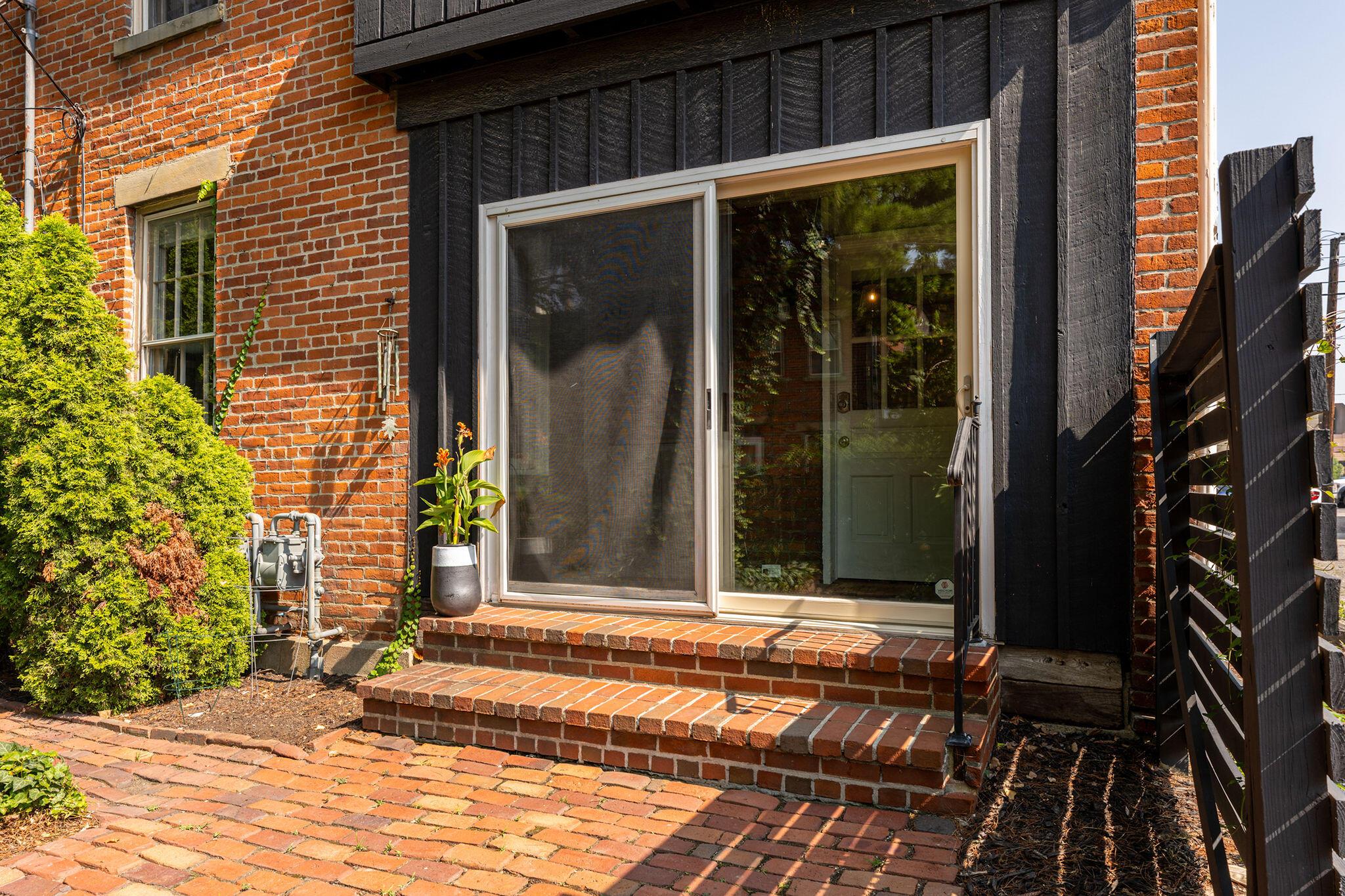 524 Mohawk Street