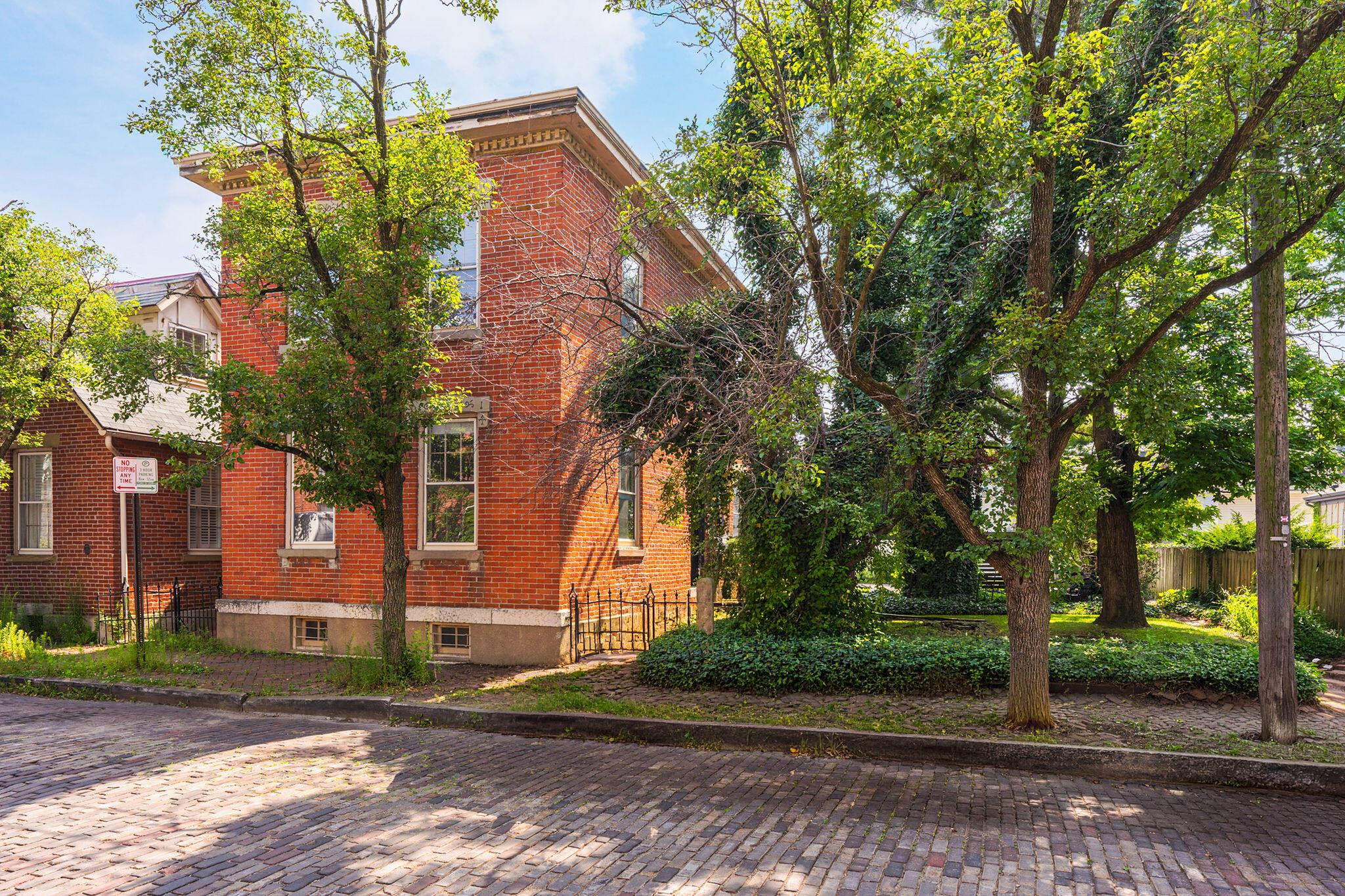 524 Mohawk Street