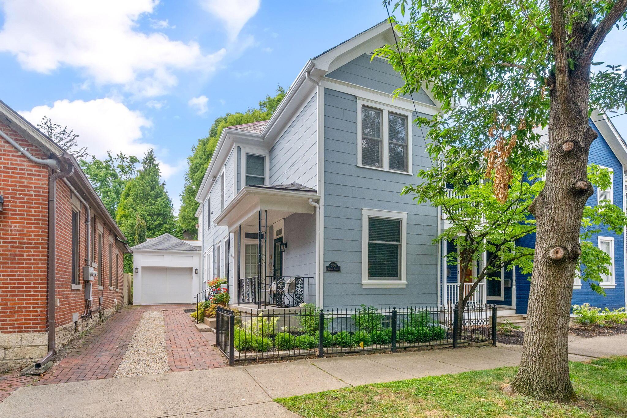 799 Mohawk Street