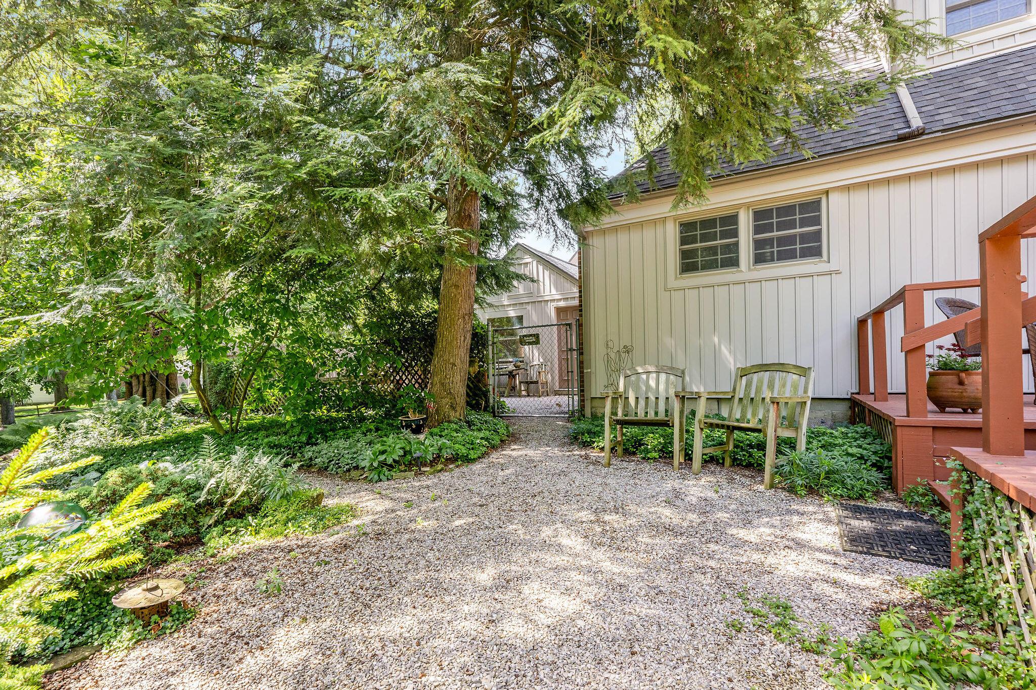 1350 Carriage Road
