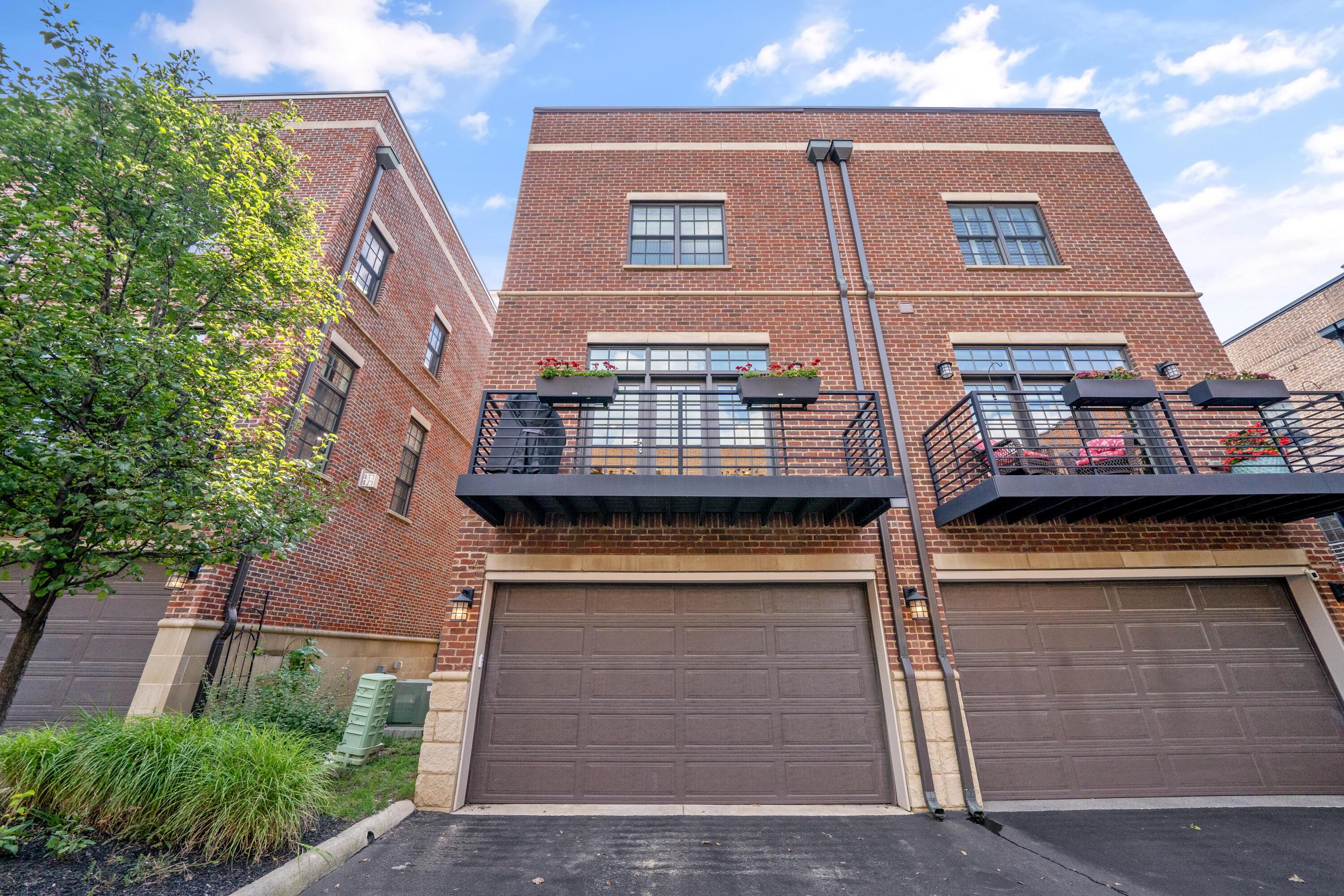 892 S Front Street