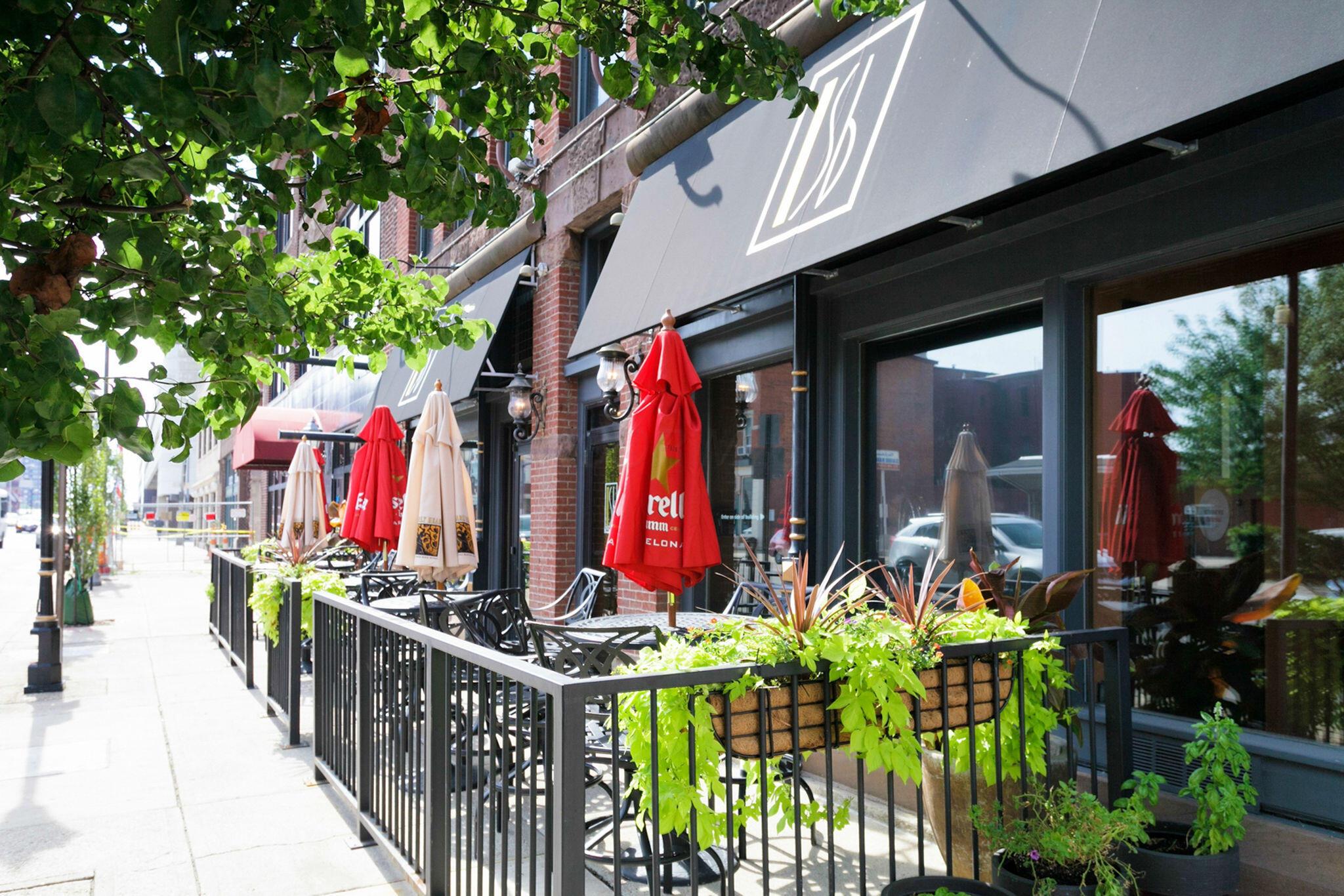 150 E Main, 305